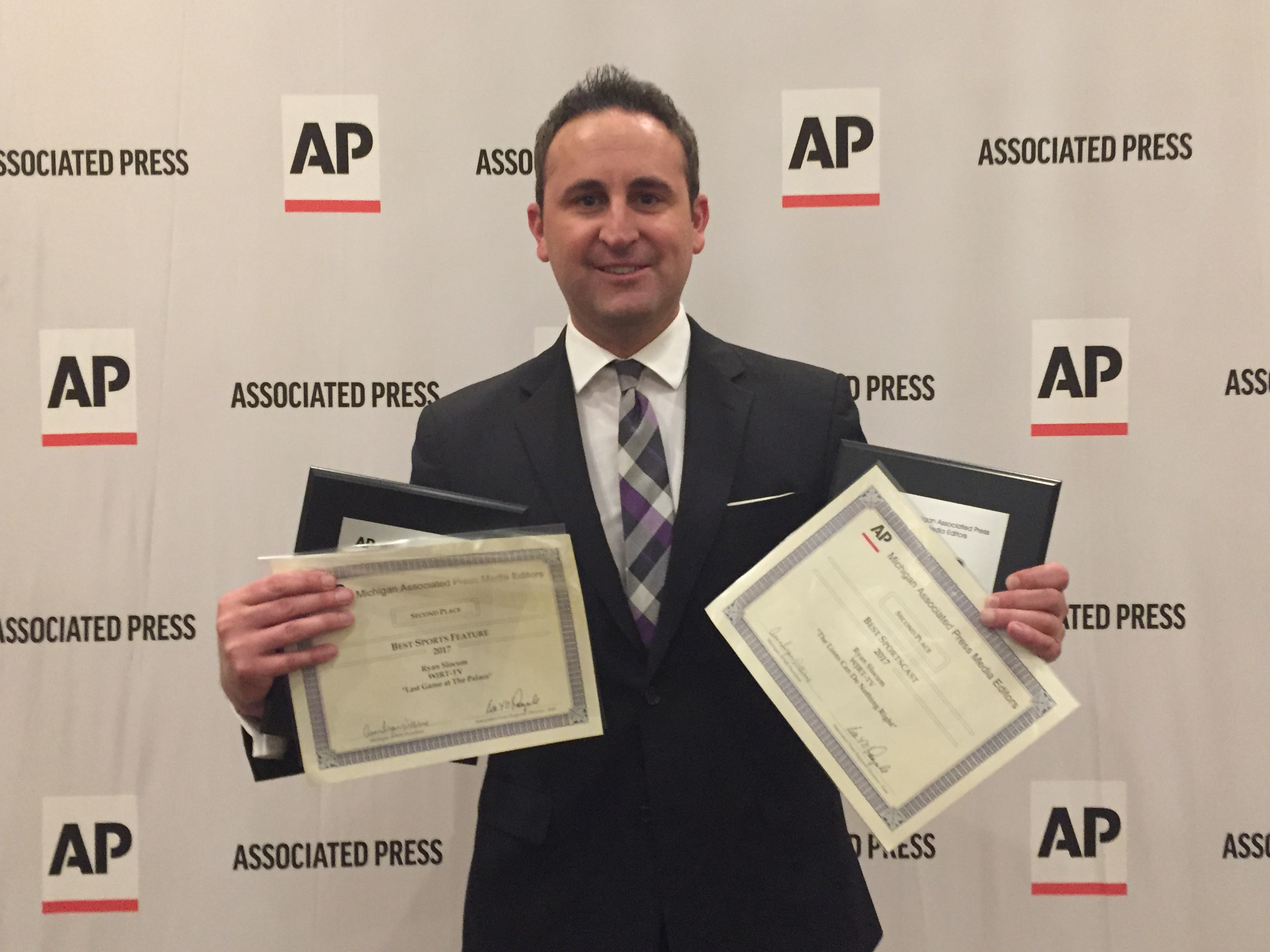Abc 12 Wins First Place For Spot News And Sports At Michigan Ap Awards