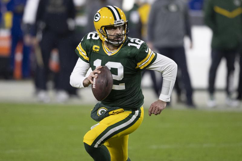 Packers quarterbacks Bart Starr and Aaron Rodgers are NFL passer