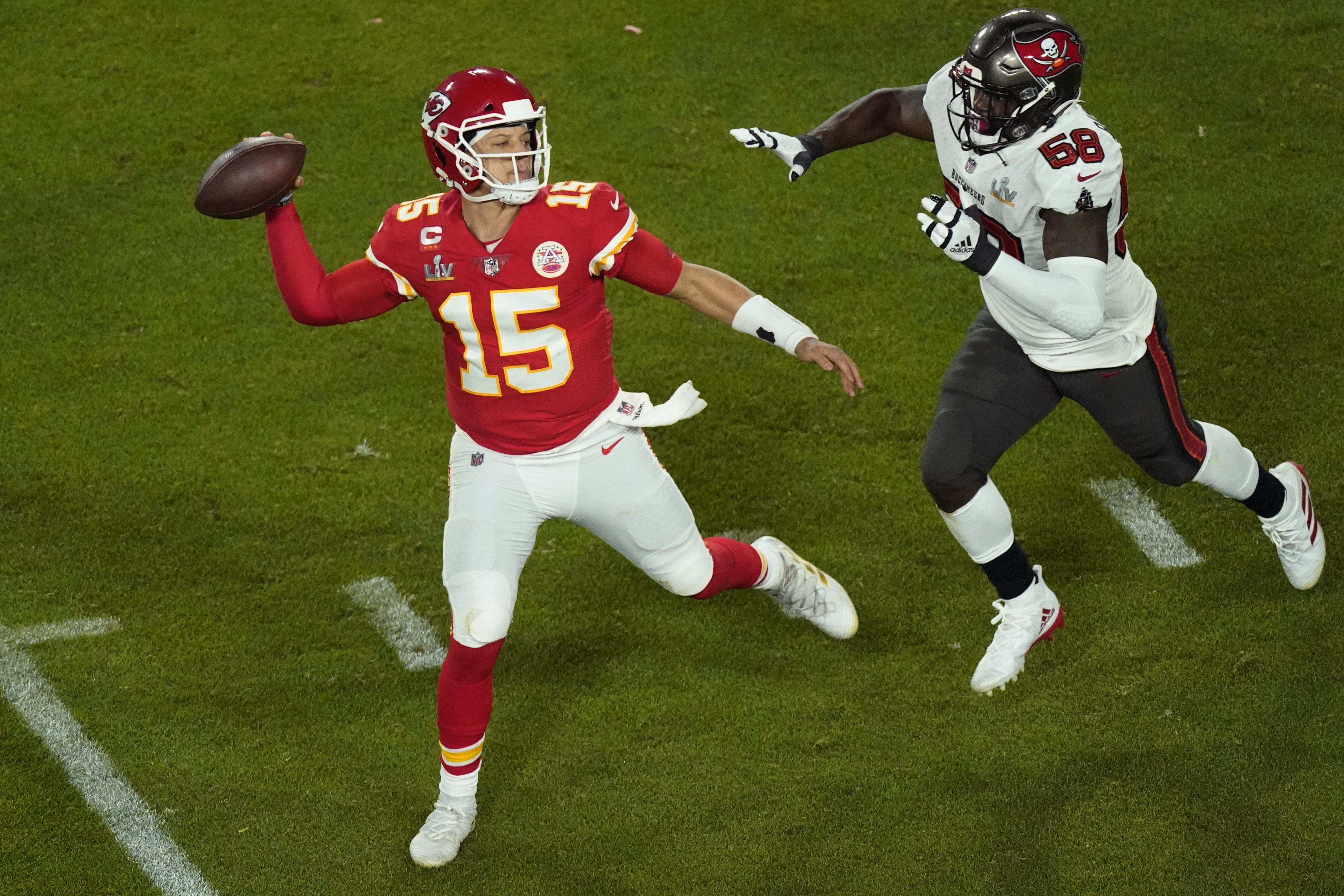 NFL playoffs 2021: Chiefs' Patrick Mahomes' turf toe injury no