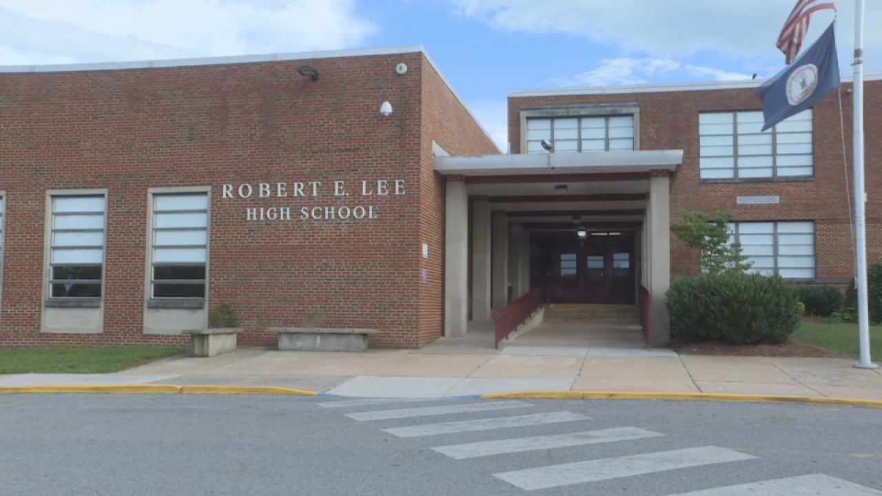 Debate continues over name of Robert E. Lee High School in Staunton
