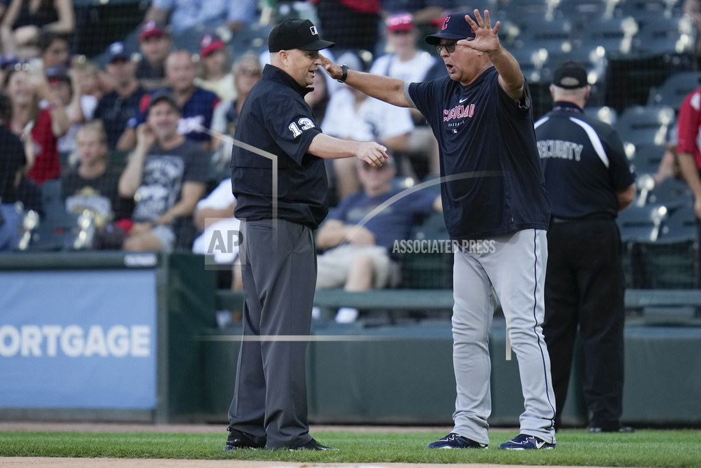 White Sox cruise past Guardians, 7-2