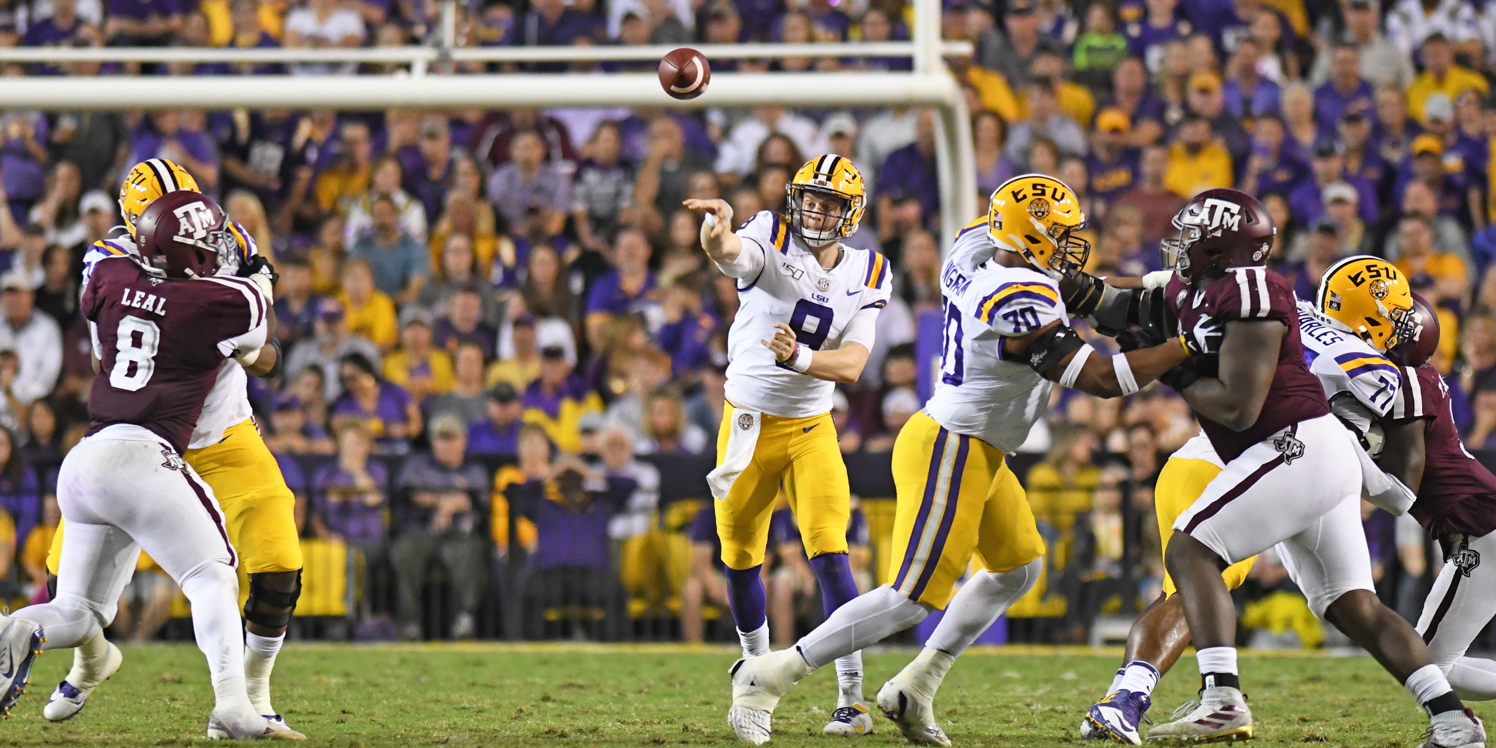 Former LSU QB Joe Burrow had a wardrobe malfunction against Chiefs