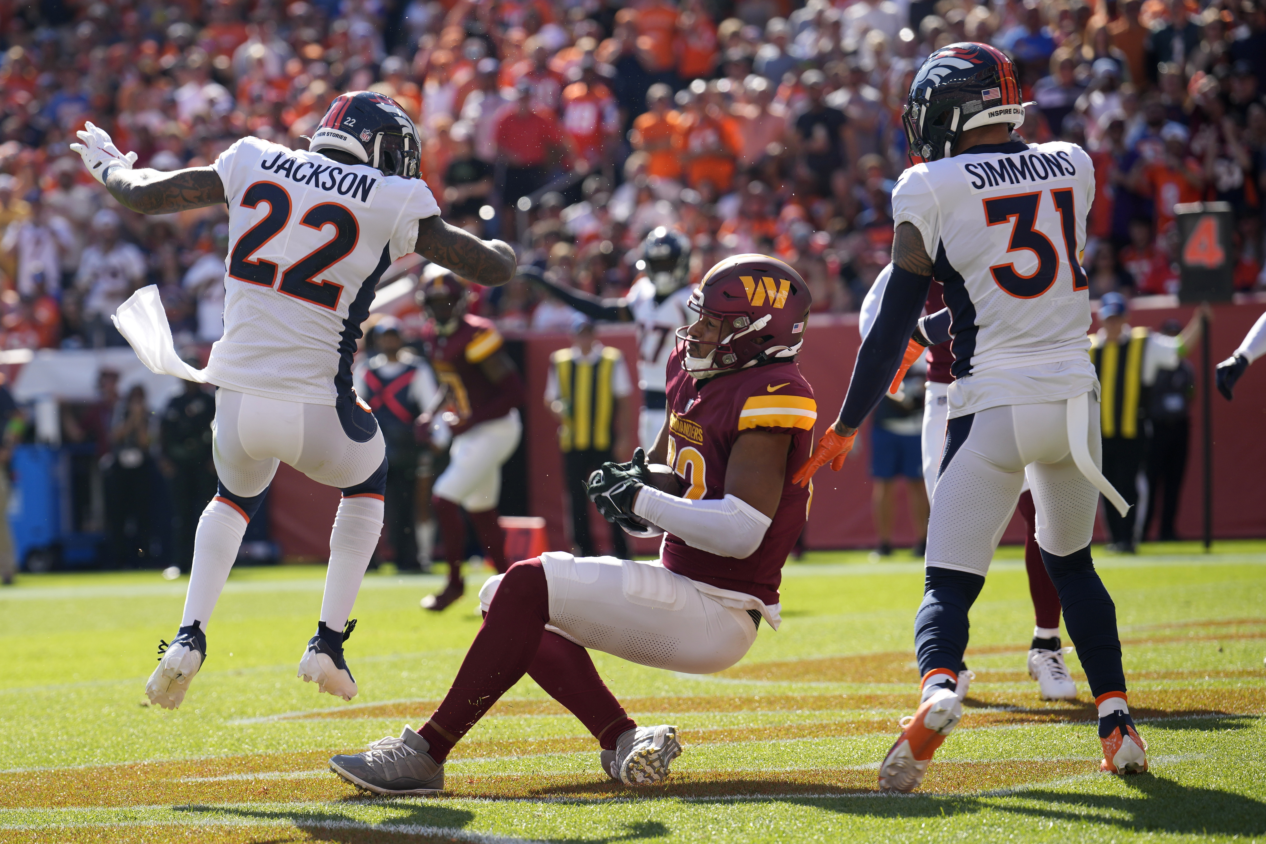 Defense delivers as Broncos hold off Jaguars - NBC Sports