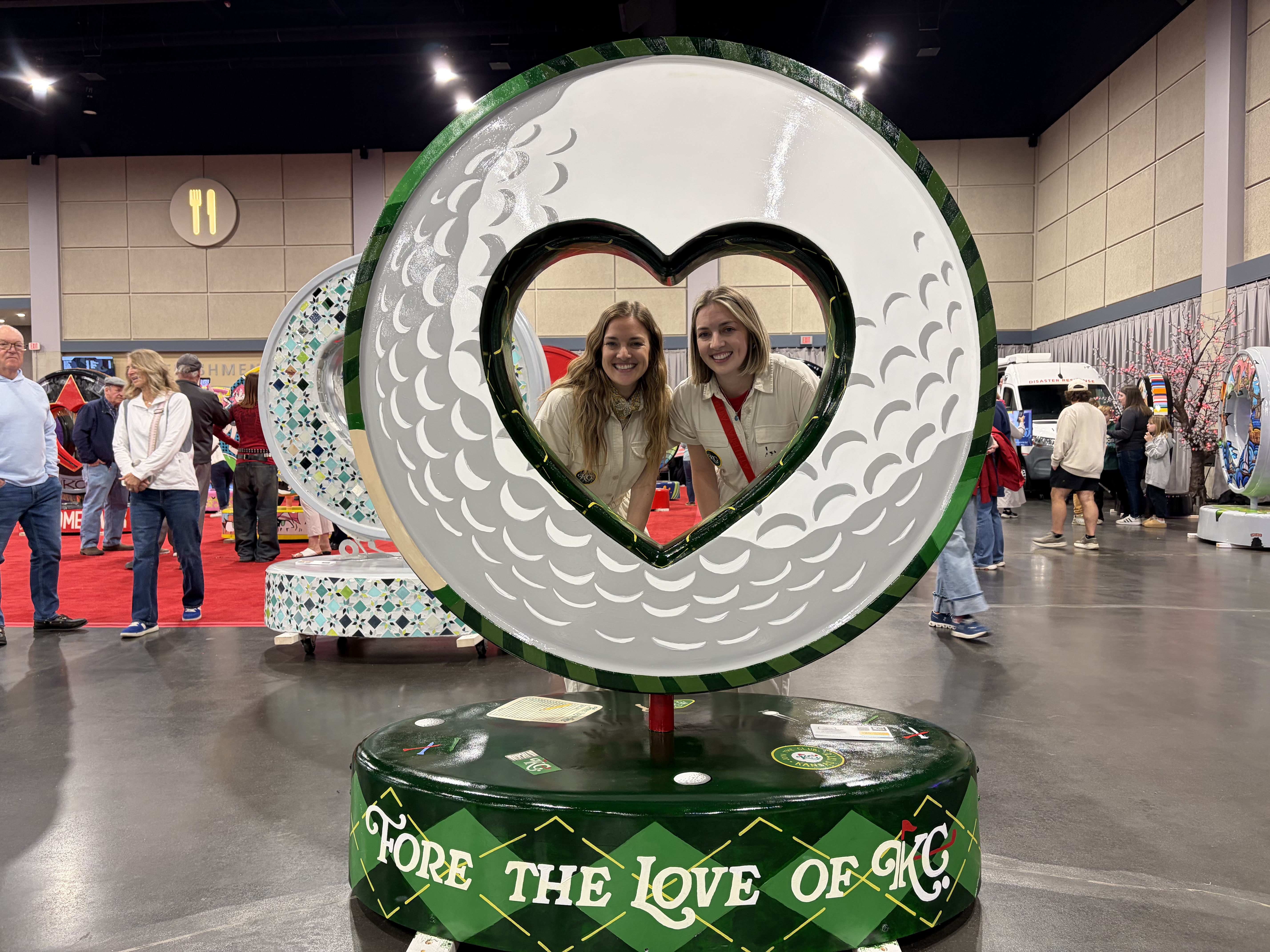 150 massive heart sculptures on display at Overland Park