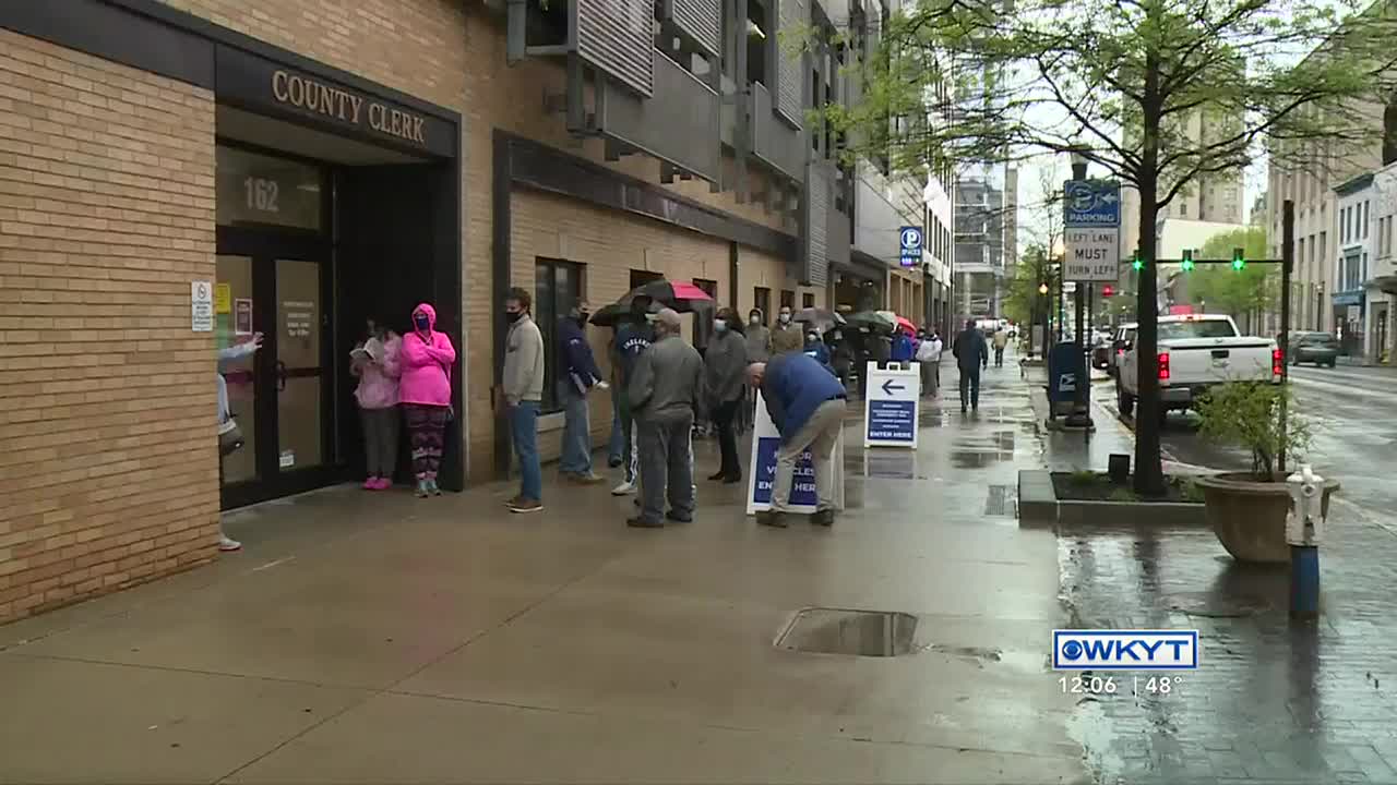 Long lines as Fayette Co. Clerk's Office reopens