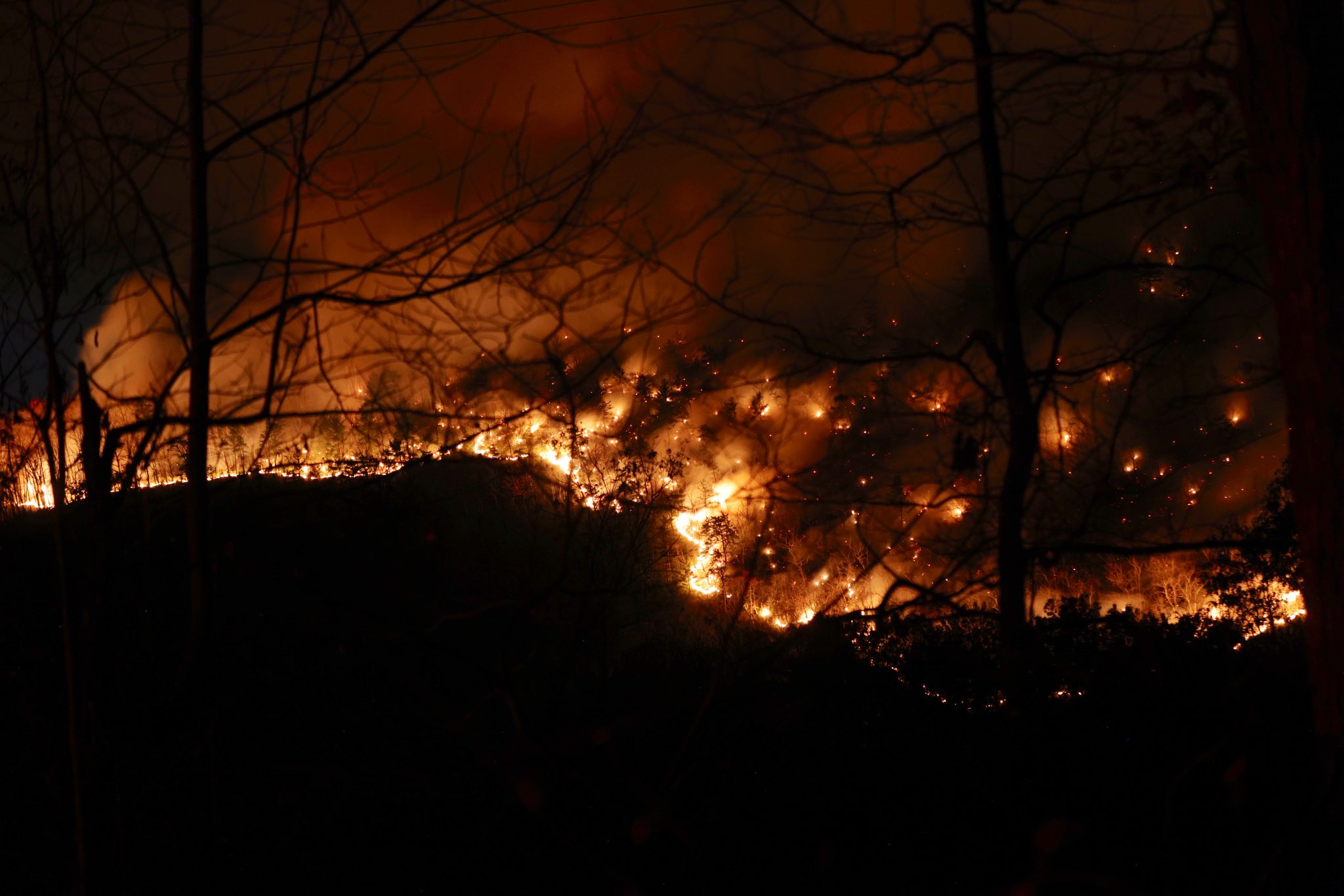 Utah wildfire still burning near Bryce Canyon National Park now 50%  contained