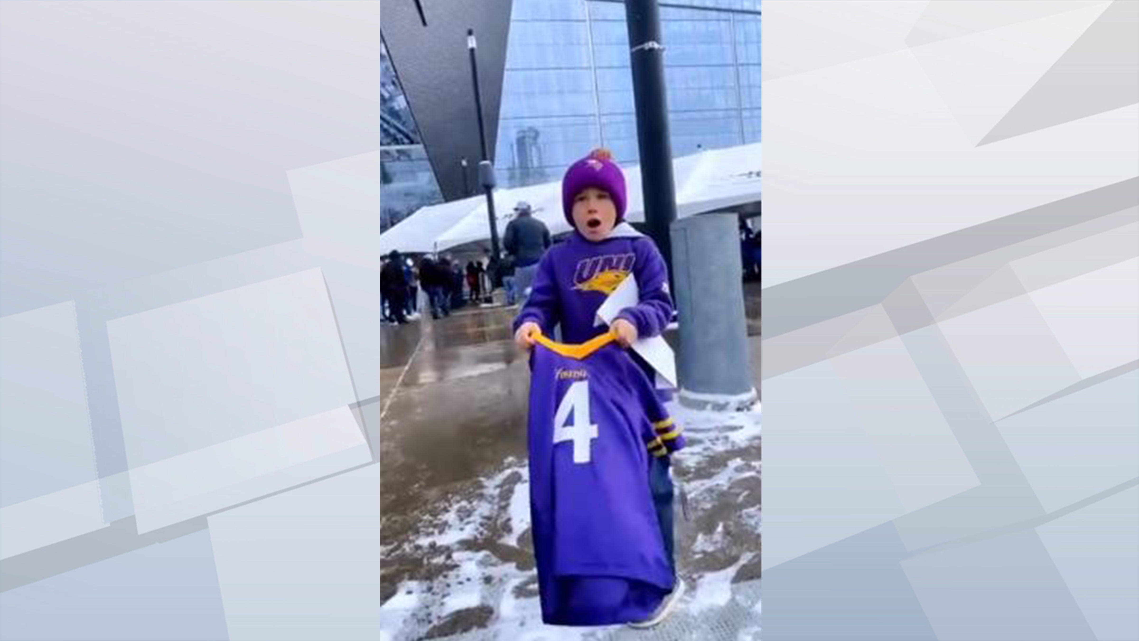 Cedar Rapids boy goes viral after surprise tickets to Vikings game