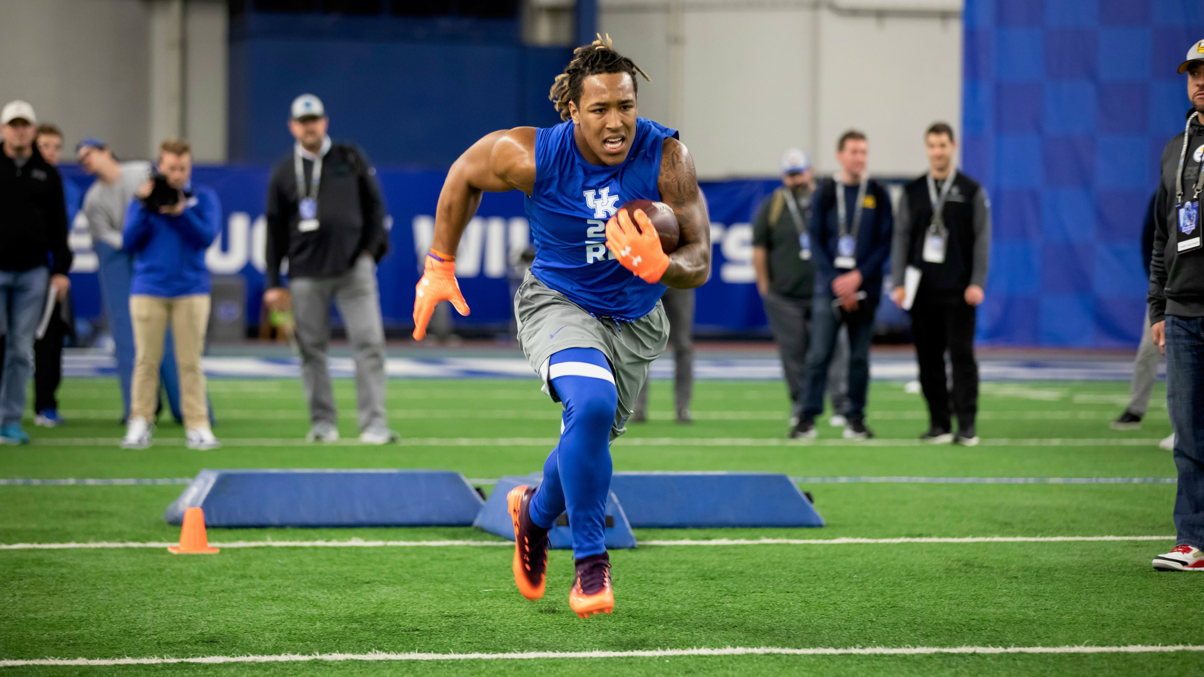 Benny Snell Jr. to host youth football camp in July - On3