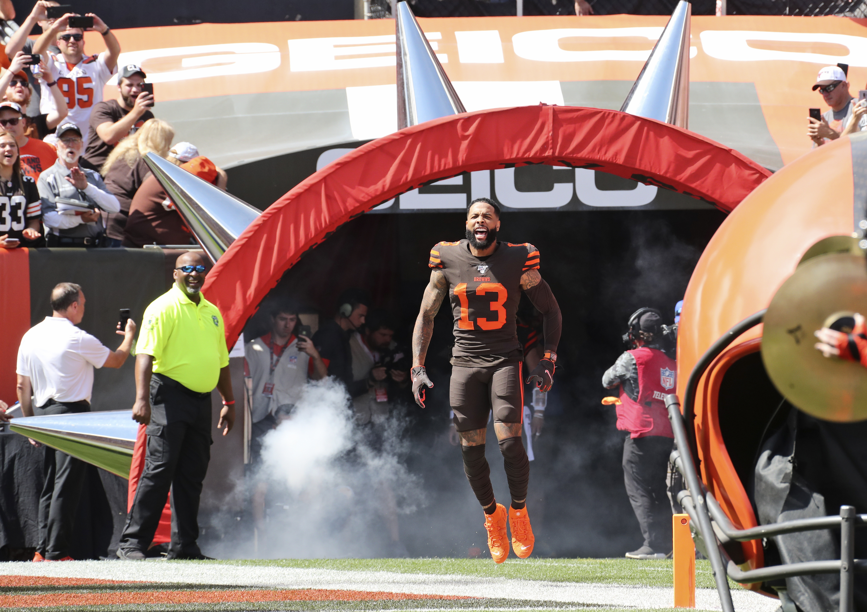 Fans taken behind-the-scenes at Browns stadium for surprise Odell Beckham  Jr. sneaker launch event 