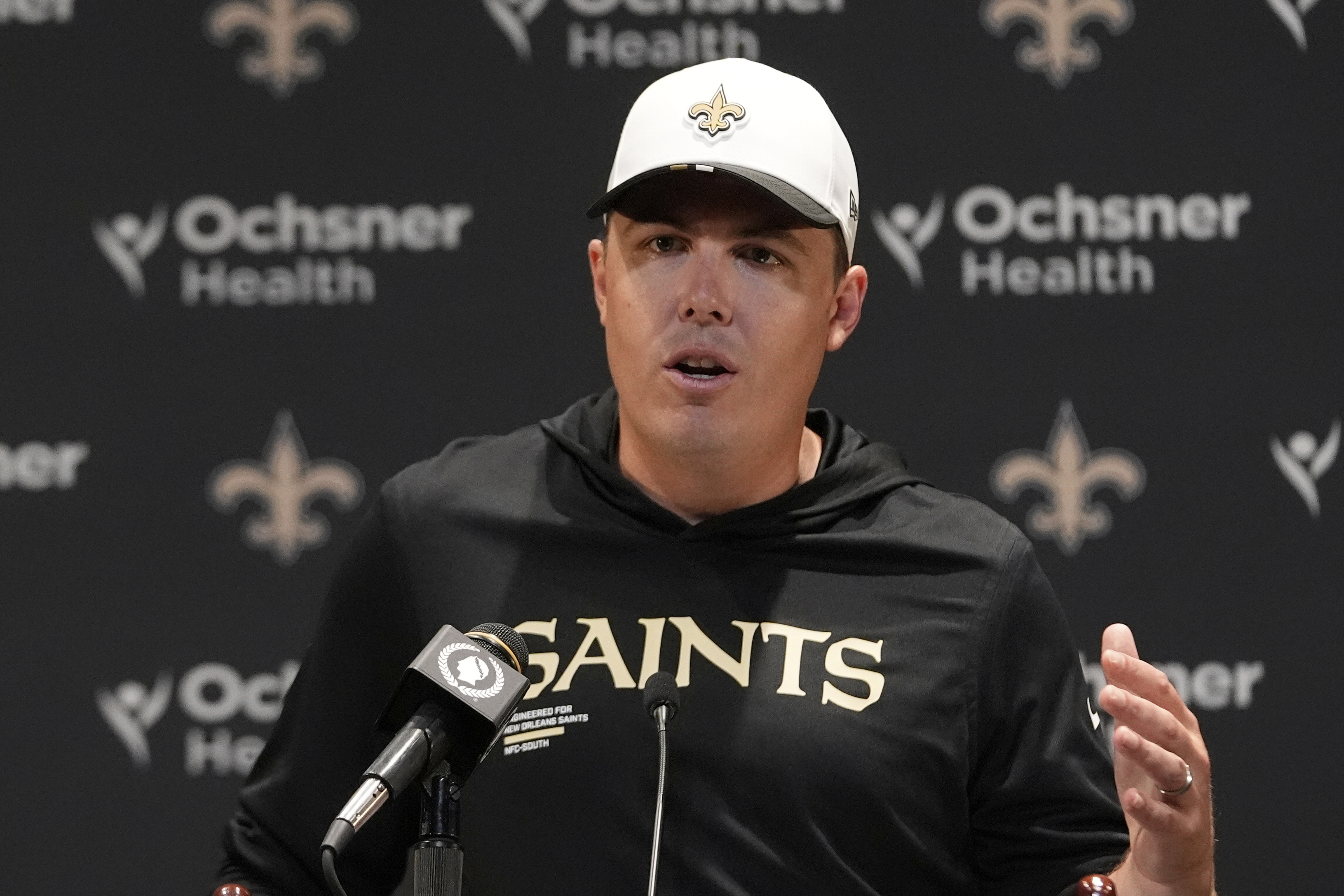 Saints enter a new era under Kellen Moore against a Cardinals team looking  to build on last season