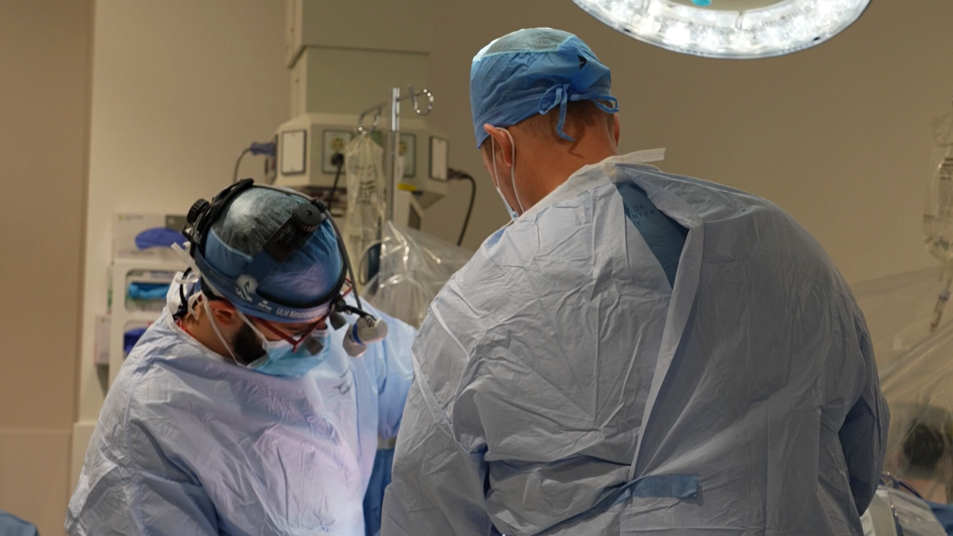 UofL Health surgeons first in Ky. to perform brain tumor procedure using  new radiation tech