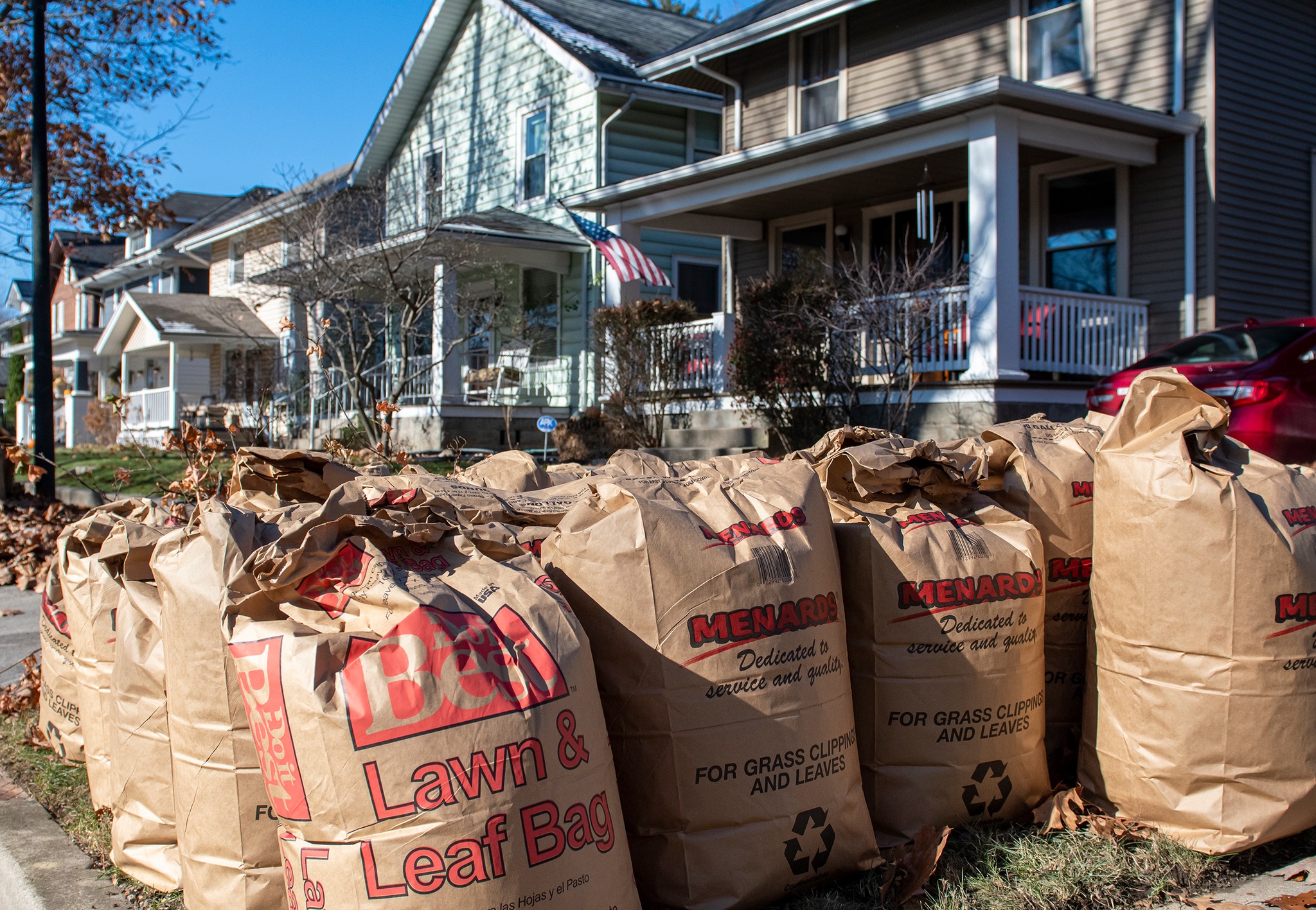 City announces days for spring brown leaf bag collection