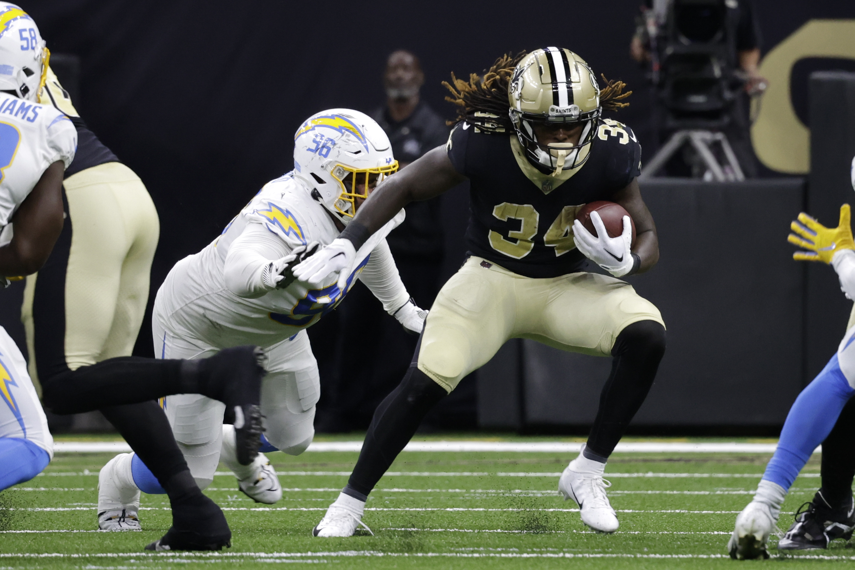 Saints claim RB P.J. Hill off of waivers