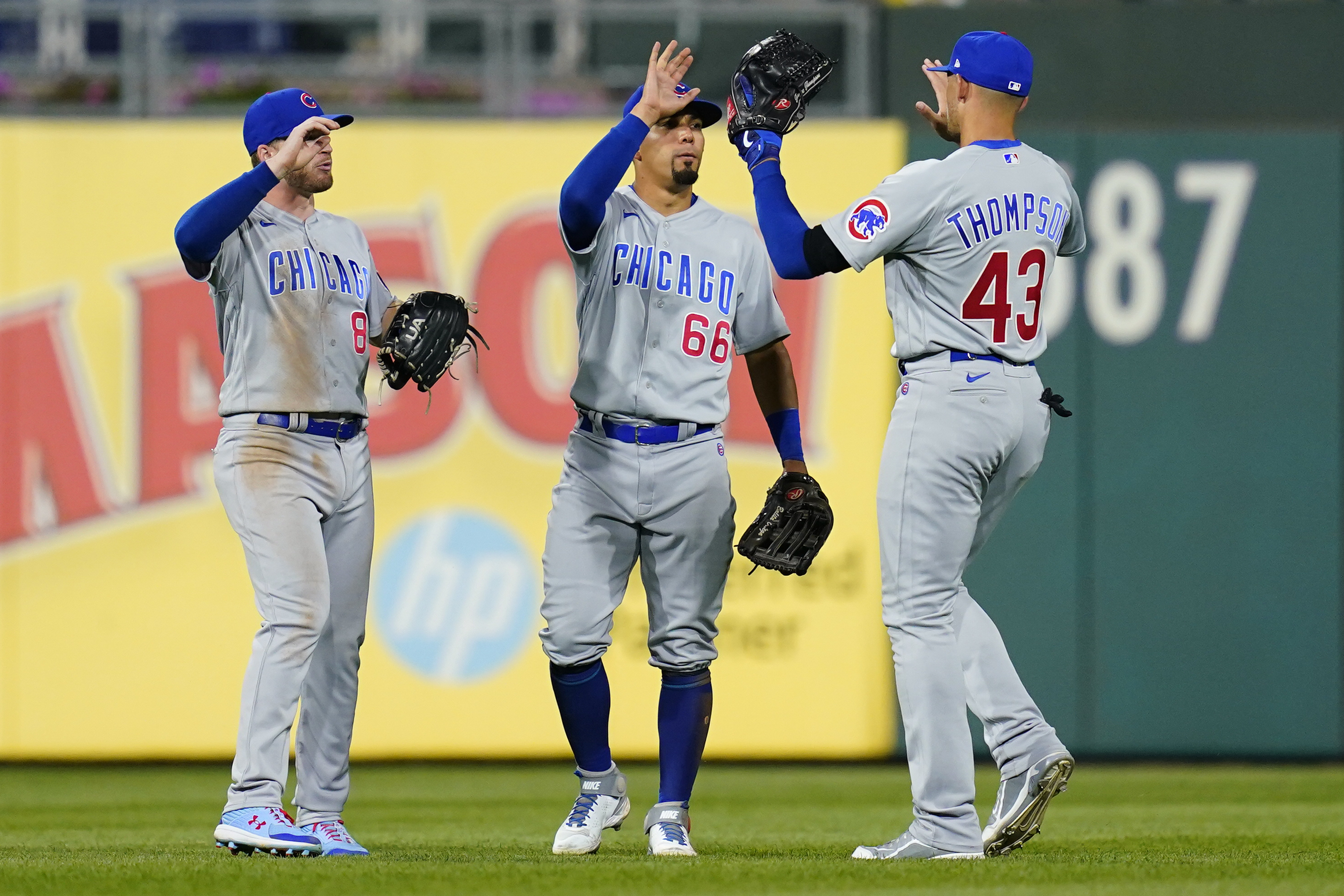 Davies strong, Rizzo, Wisdom homer in Cubs' 7-1 win vs Pads