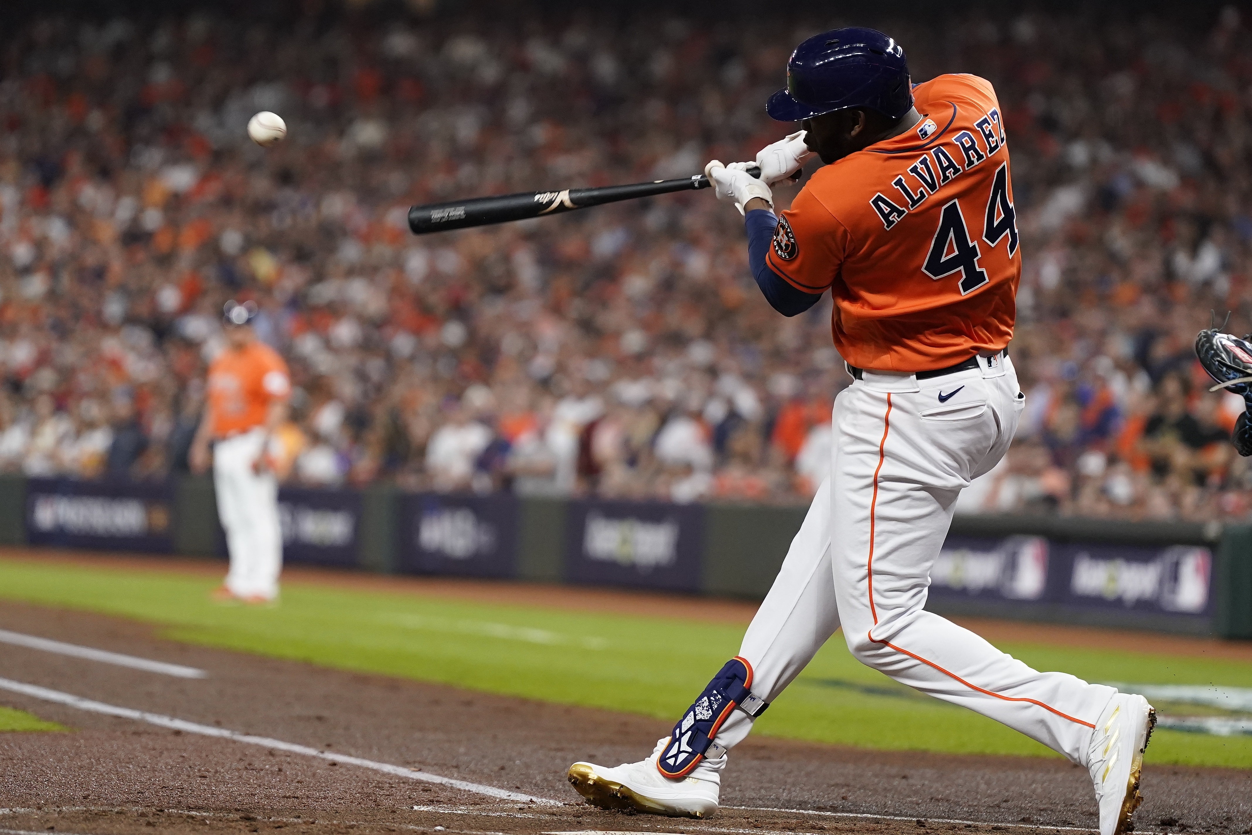 Josh Sborz gets Rangers out of seventh inning after Astros' Michael Brantley  grounds out into a double play