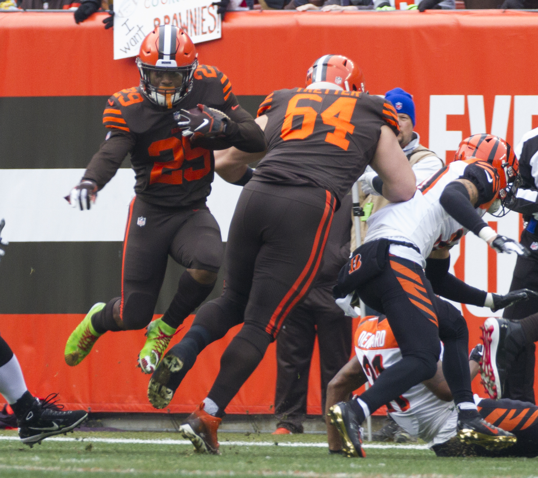 PHOTOS: Browns hold off Bengals for season sweep, 26-18