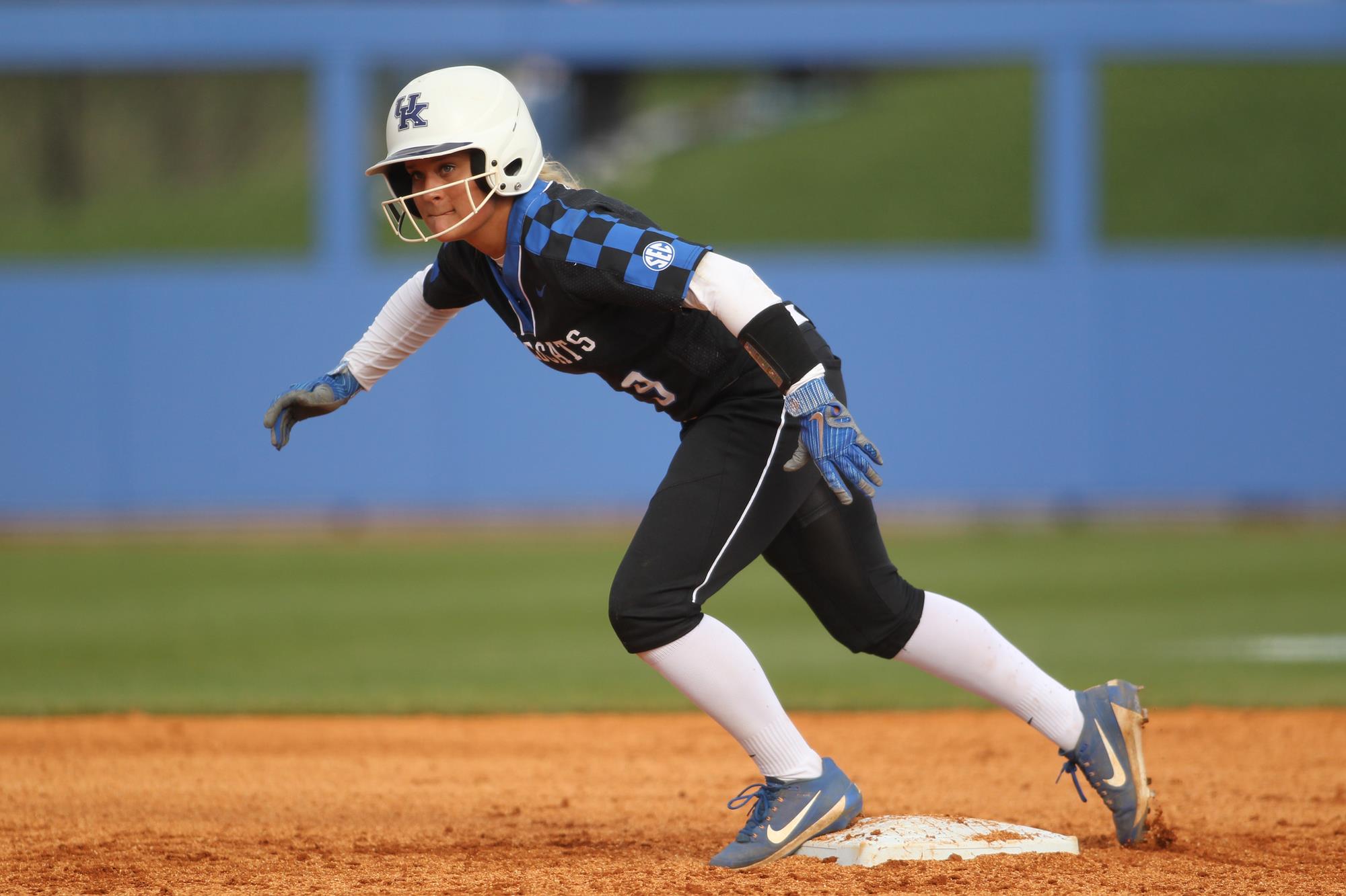 Kentucky Softball Signs No. 9 Ranked 2021 Recruiting Class – UK Athletics