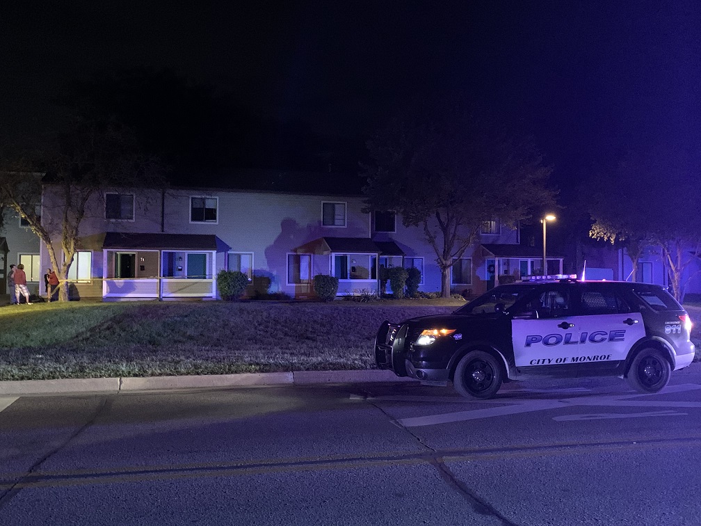 Two People Shot At Apartment In Monroe Mich