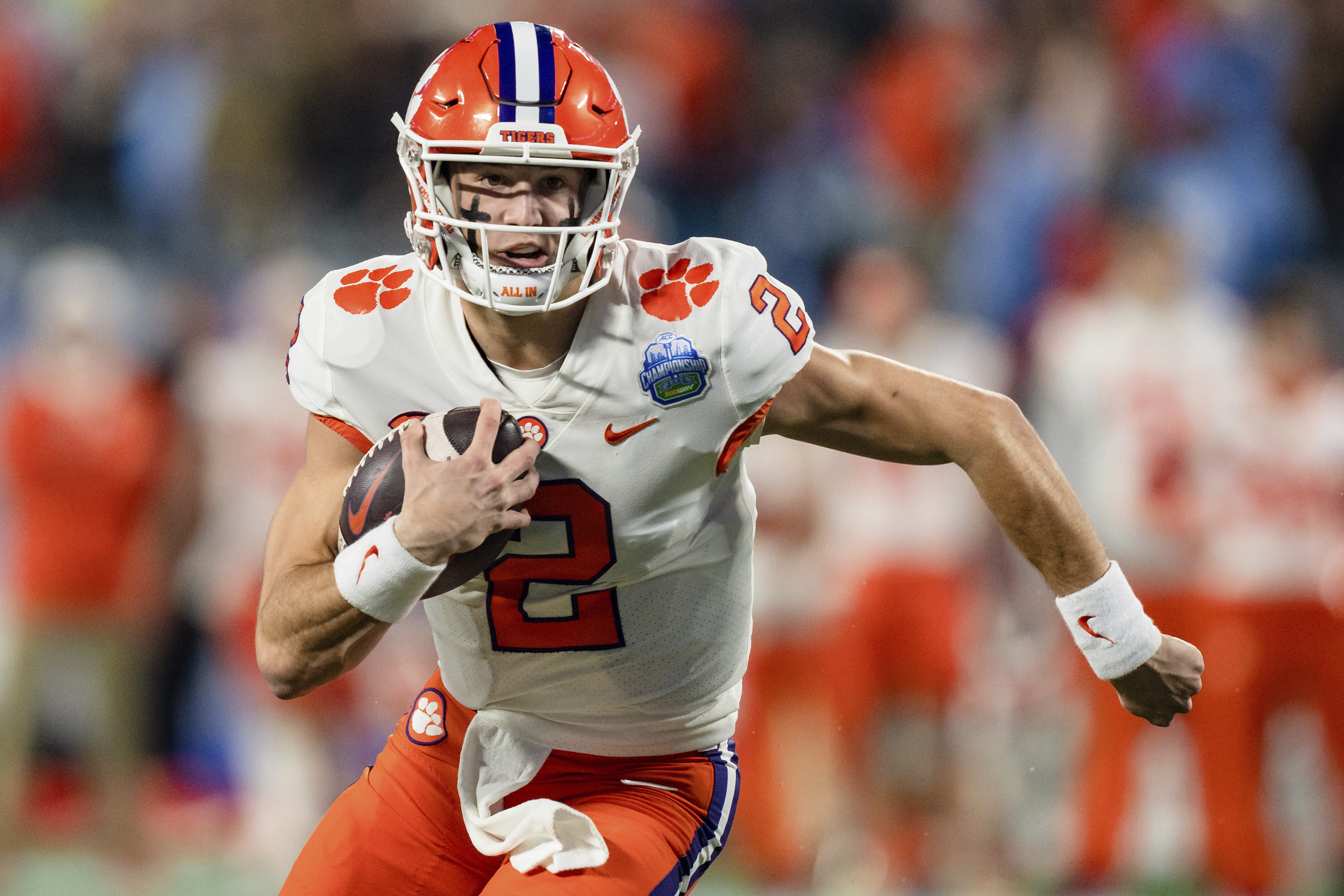 Clemson QB Kelly Bryant to transfer ahead of Syracuse football