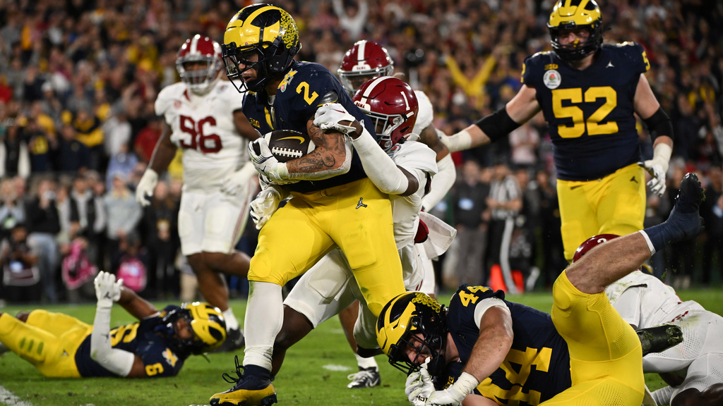 Michigan s Corum looks to cap record breaking career with win over