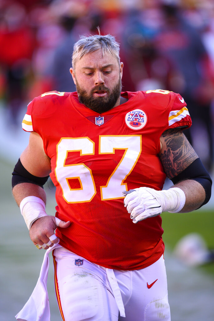 Over 20 Chiefs players, staffers nearly exposed to COVID-19 by barber