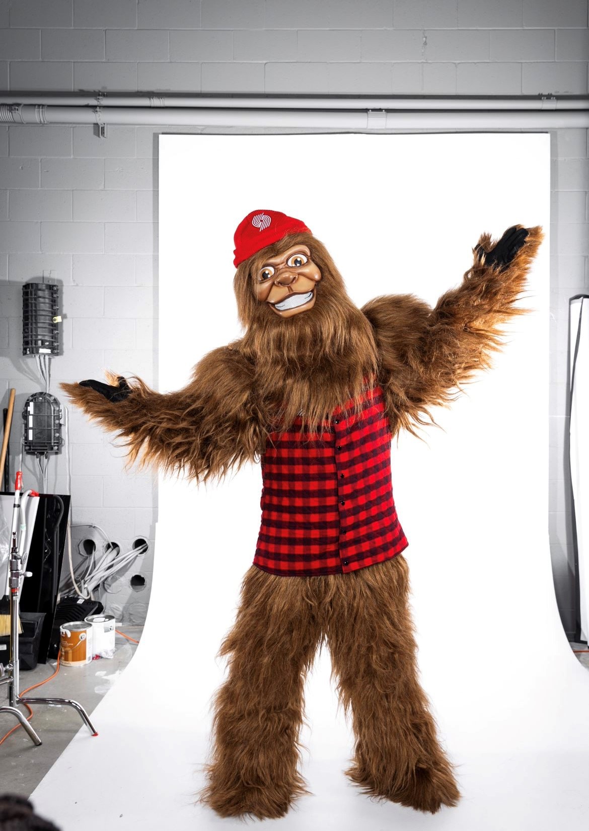 Portland Trail Blazers introduce new mascot: 'Douglas Fur