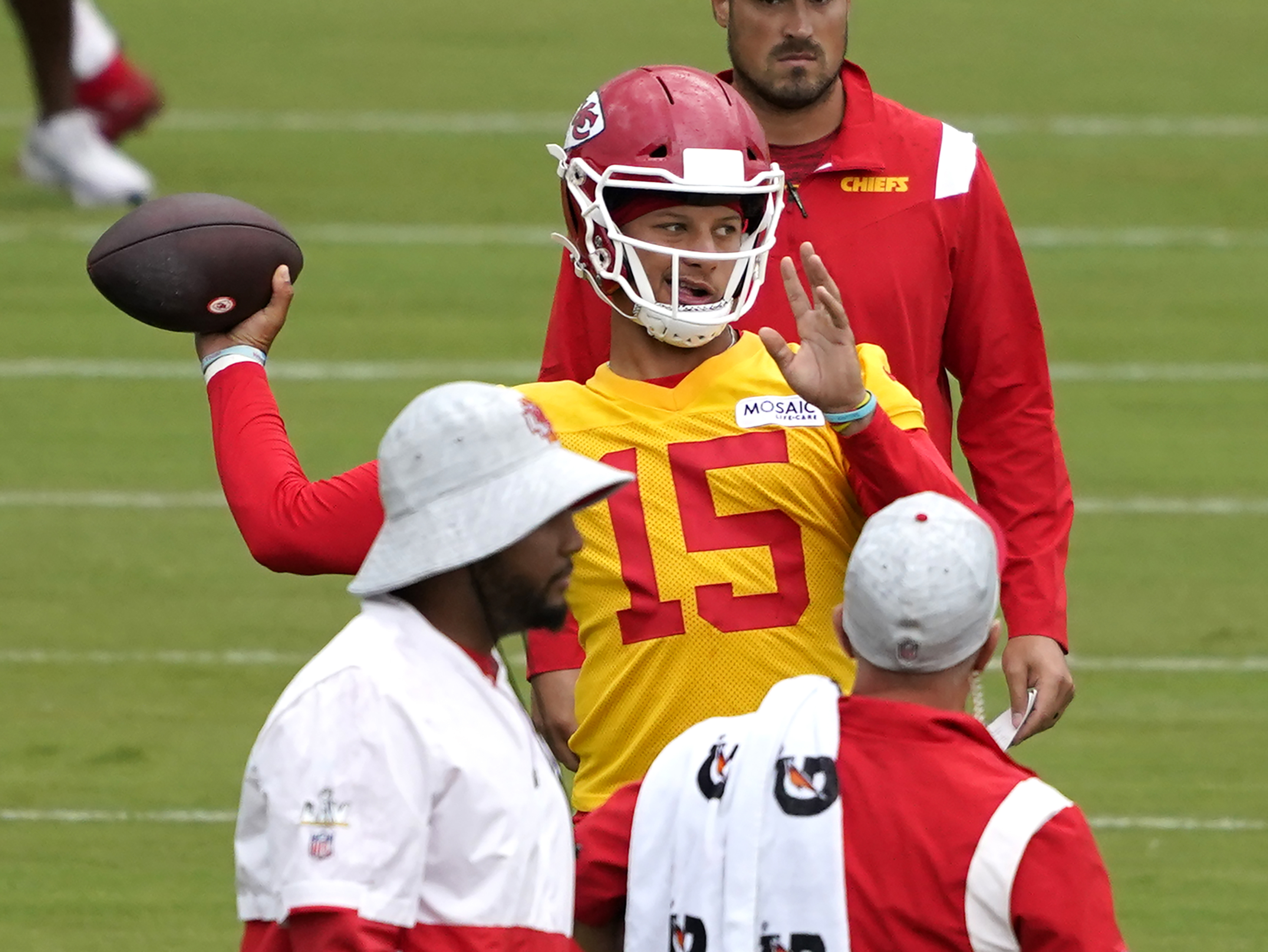 Chiefs bring back key Patrick Mahomes protector after losing Orlando Brown  Jr.