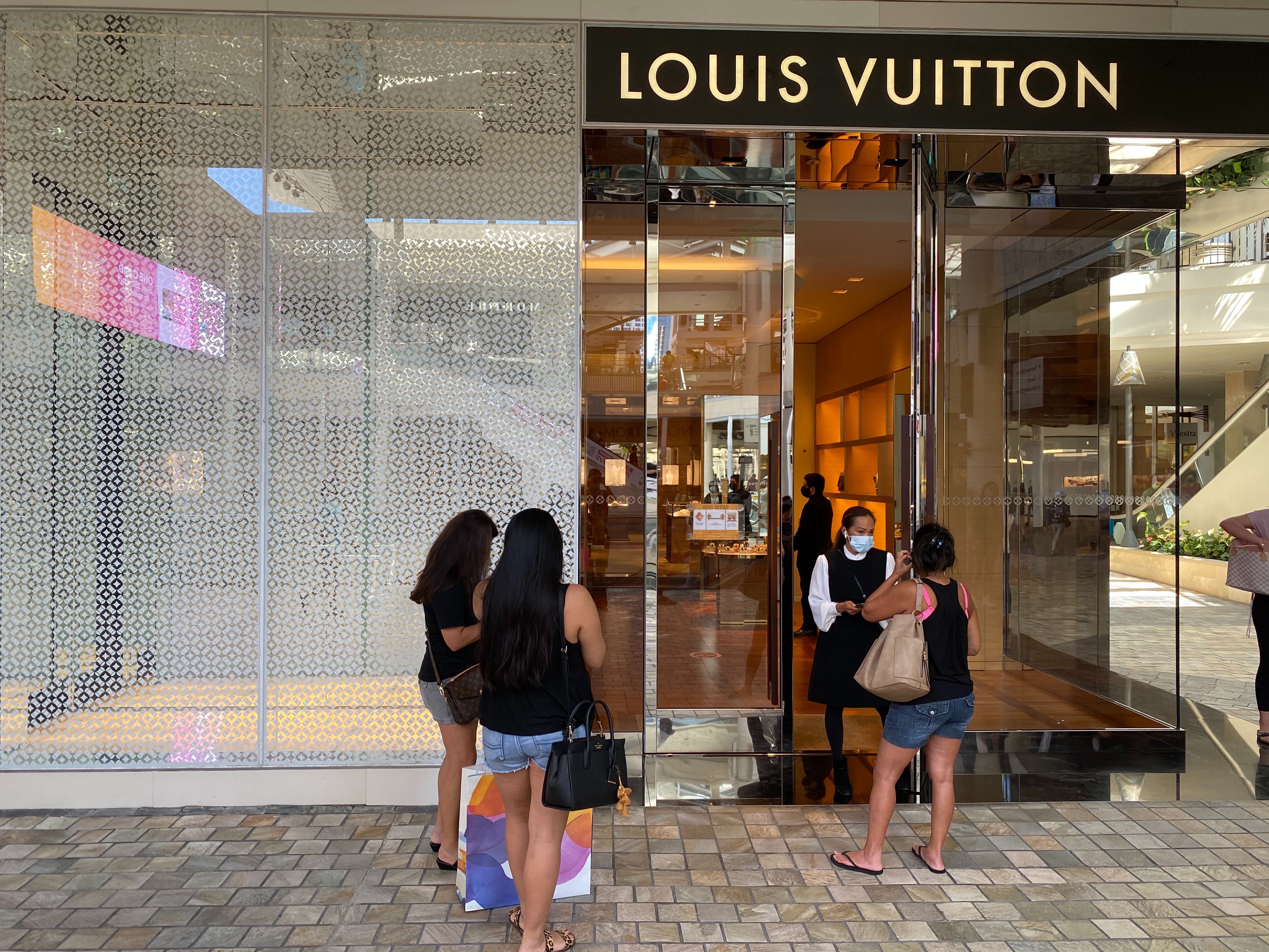 Louis Vuitton reopening in Waikiki