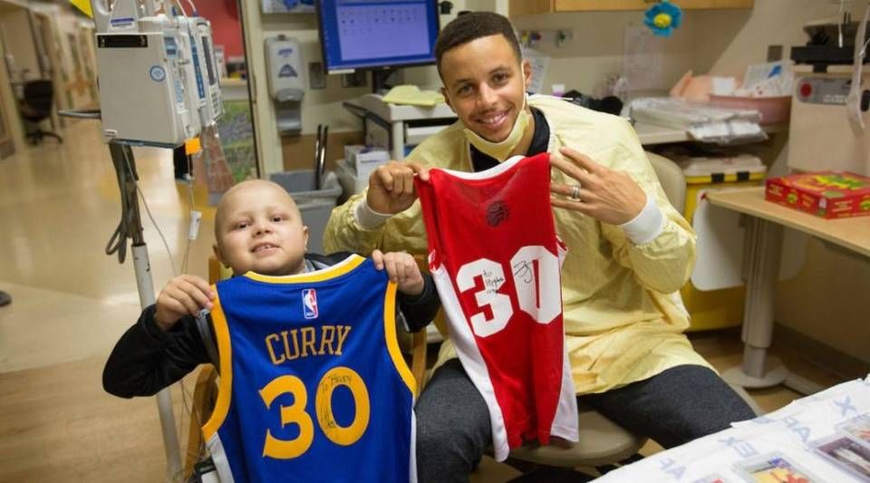Stephen Curry stuns 7-year-old Leukemia patient with hospital visit