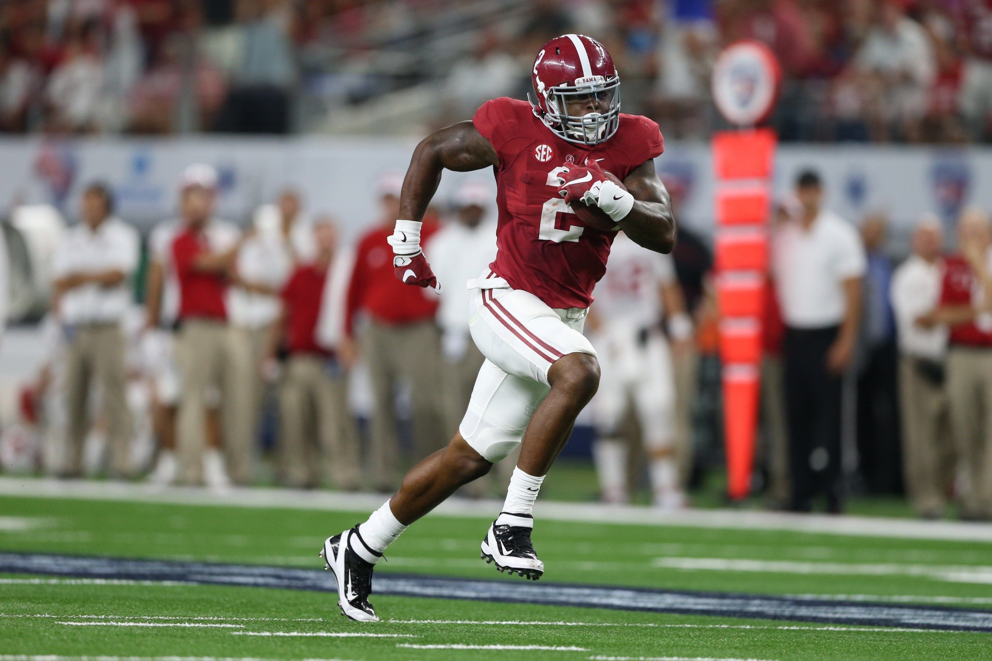 Derrick Henry Autographed Alabama Heisman 15 Custom White Football