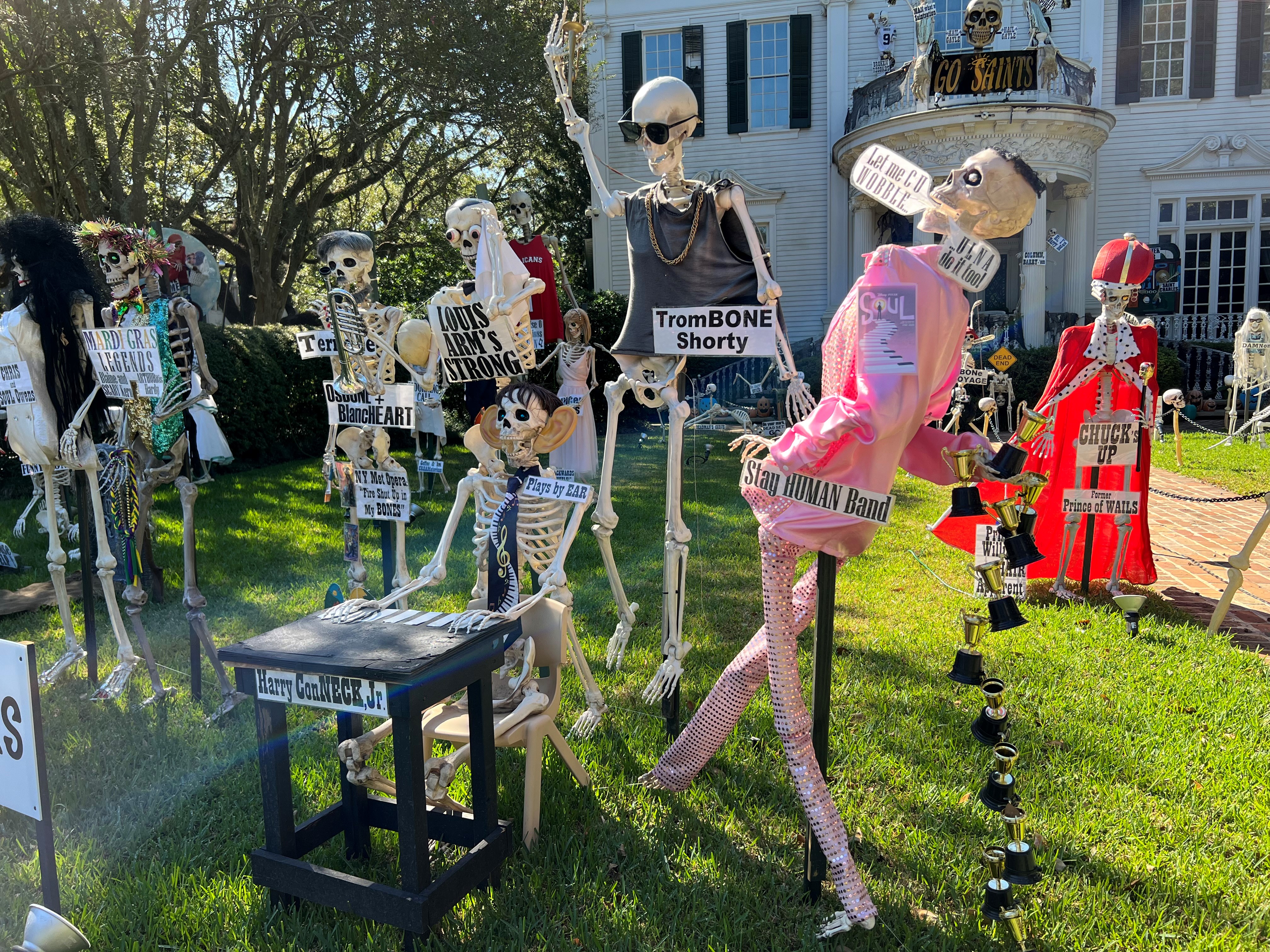 New Orleans 'Skeleton House' celebrates 20 years of funny bones on St.  Charles Avenue: See photos, video – NOLA Weekend