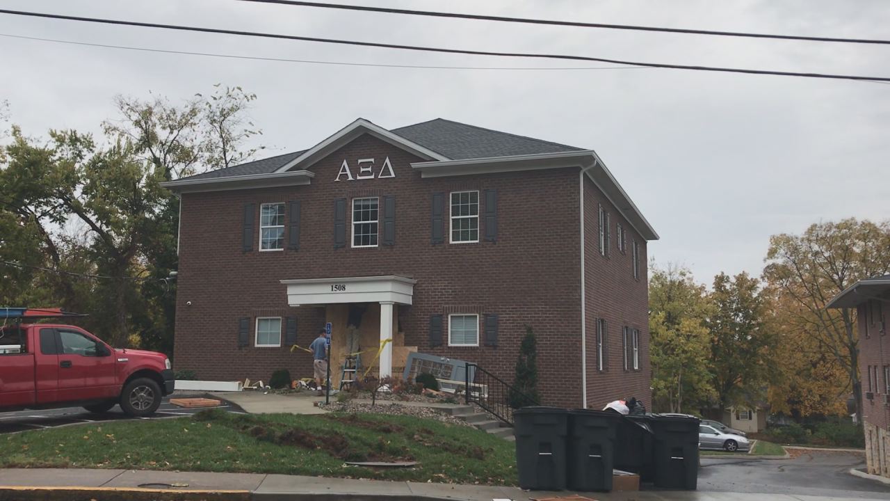 Drunk driver crashes car into WKU sorority house