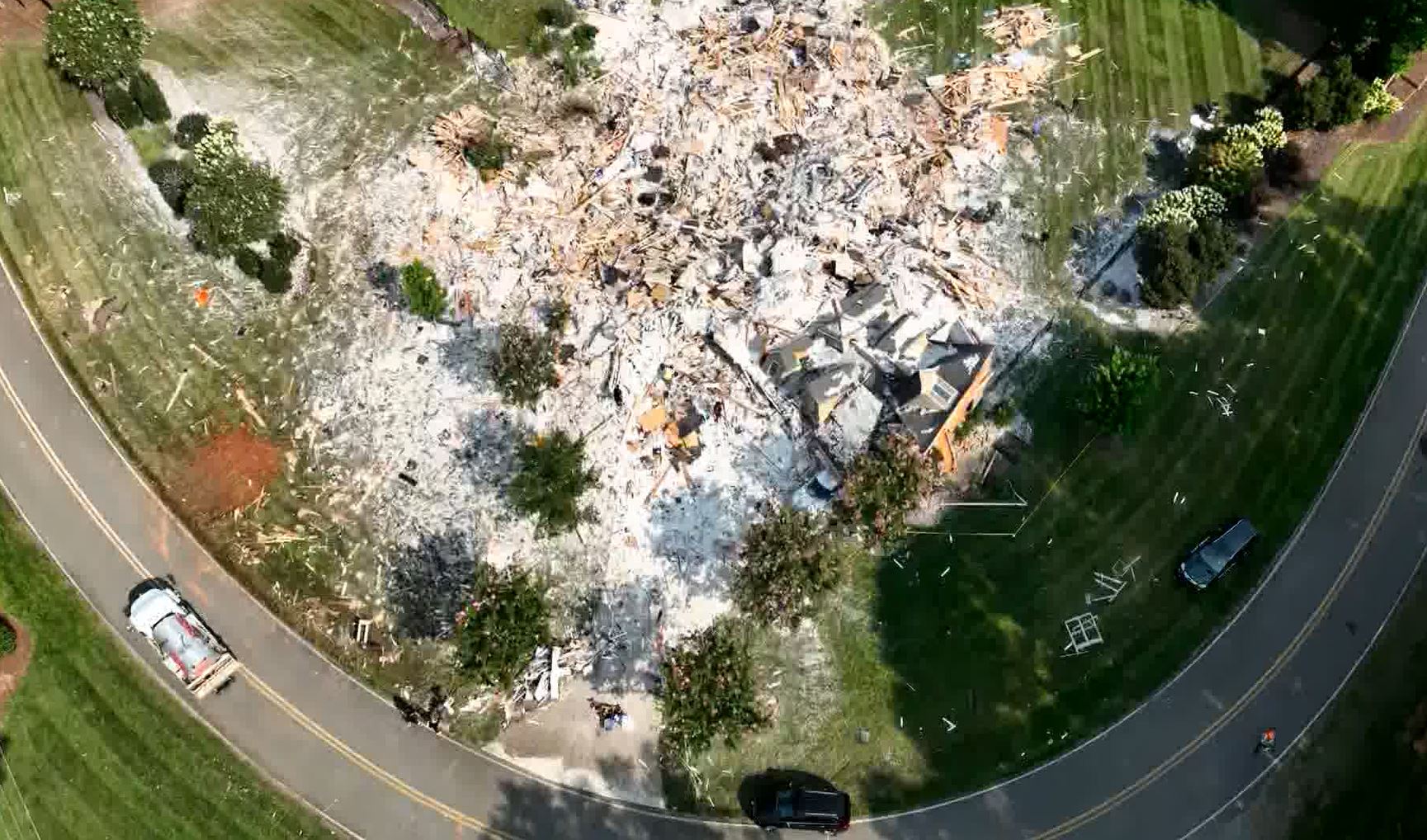 Titans CB Caleb Farley's home explodes, father found dead