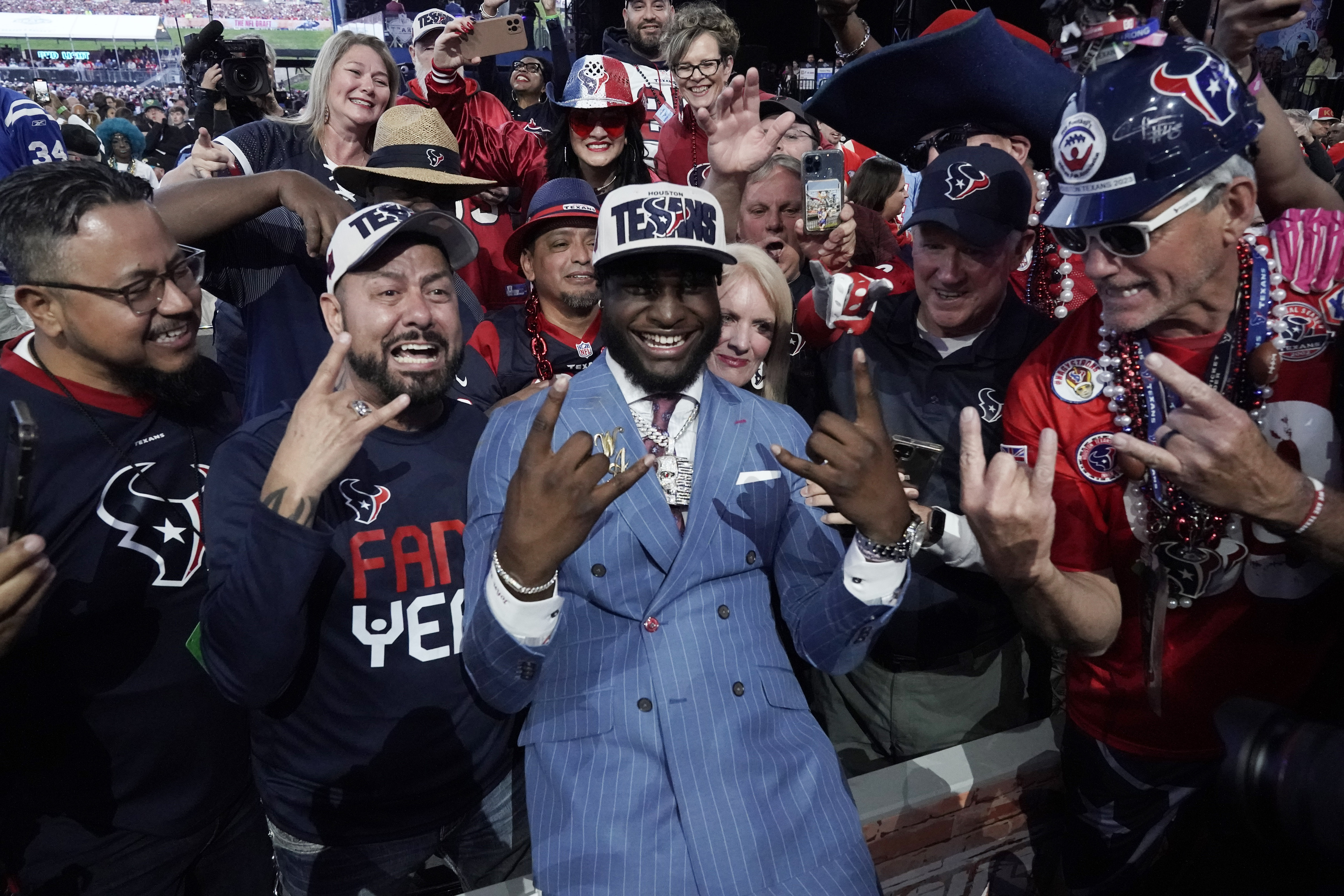 NFL DRAFT COMPLETE: Here are the local stars and Houston Texans