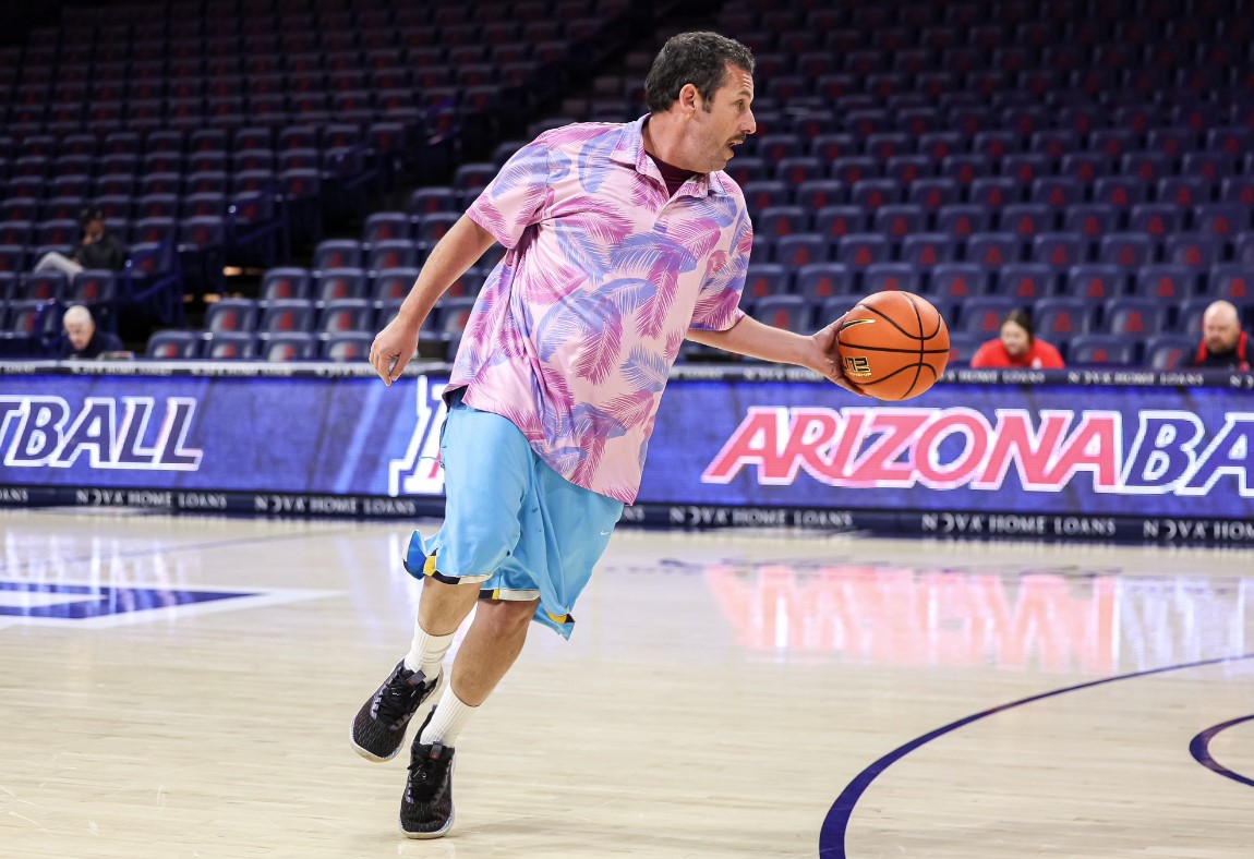 Adam Sandler warms up at McKale before Arizona-Colorado game