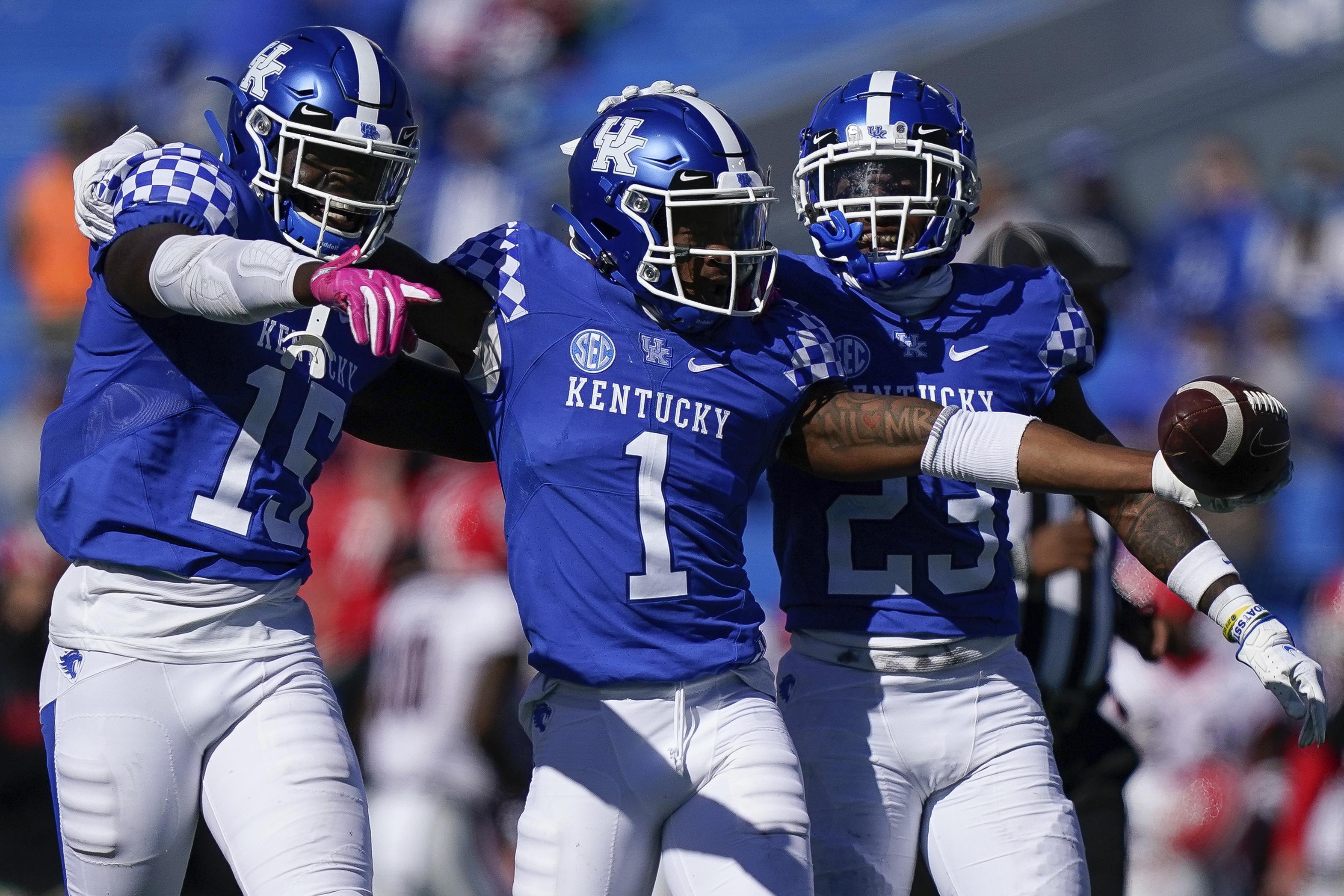 NFL Draft: Jamin Davis of Kentucky taken by Washington Football Team