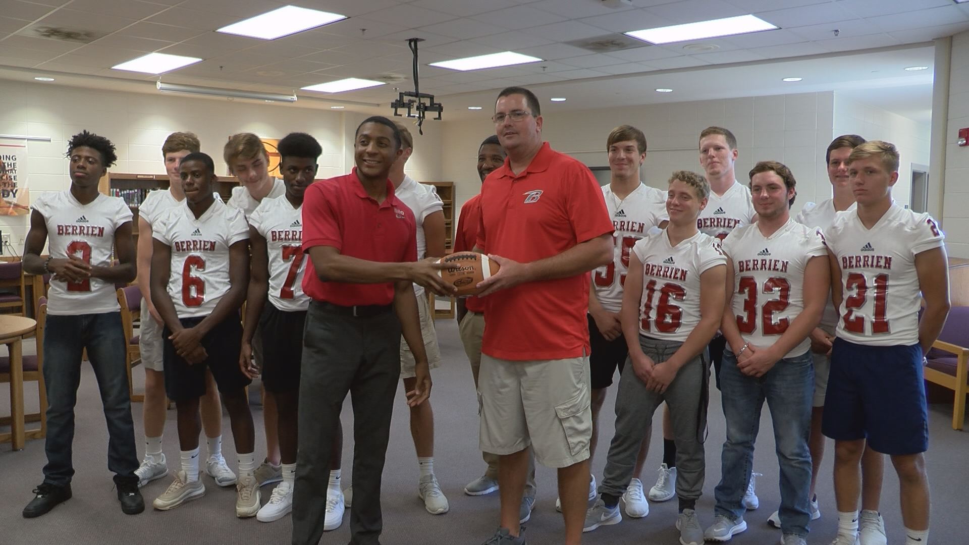 Team of the Week (9/10/18): Rebels comeback opens new stadium