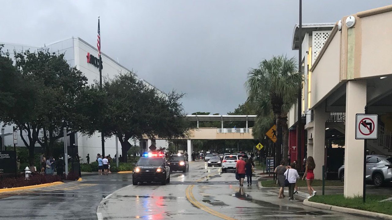 Police determine panic at Town Center Mall in Boca Raton was not