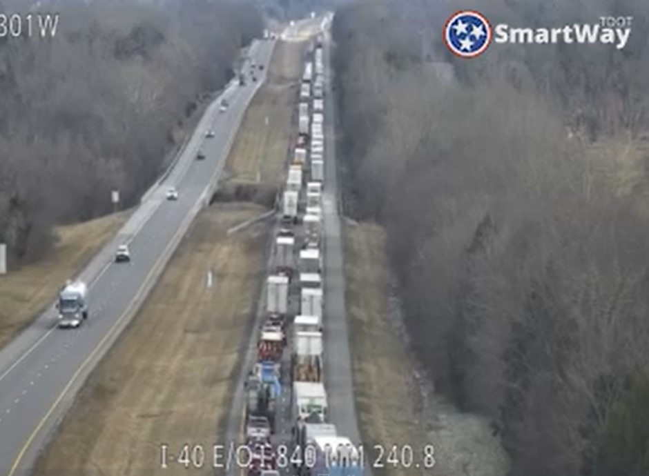 Crash shuts down I-40 in Wilson County