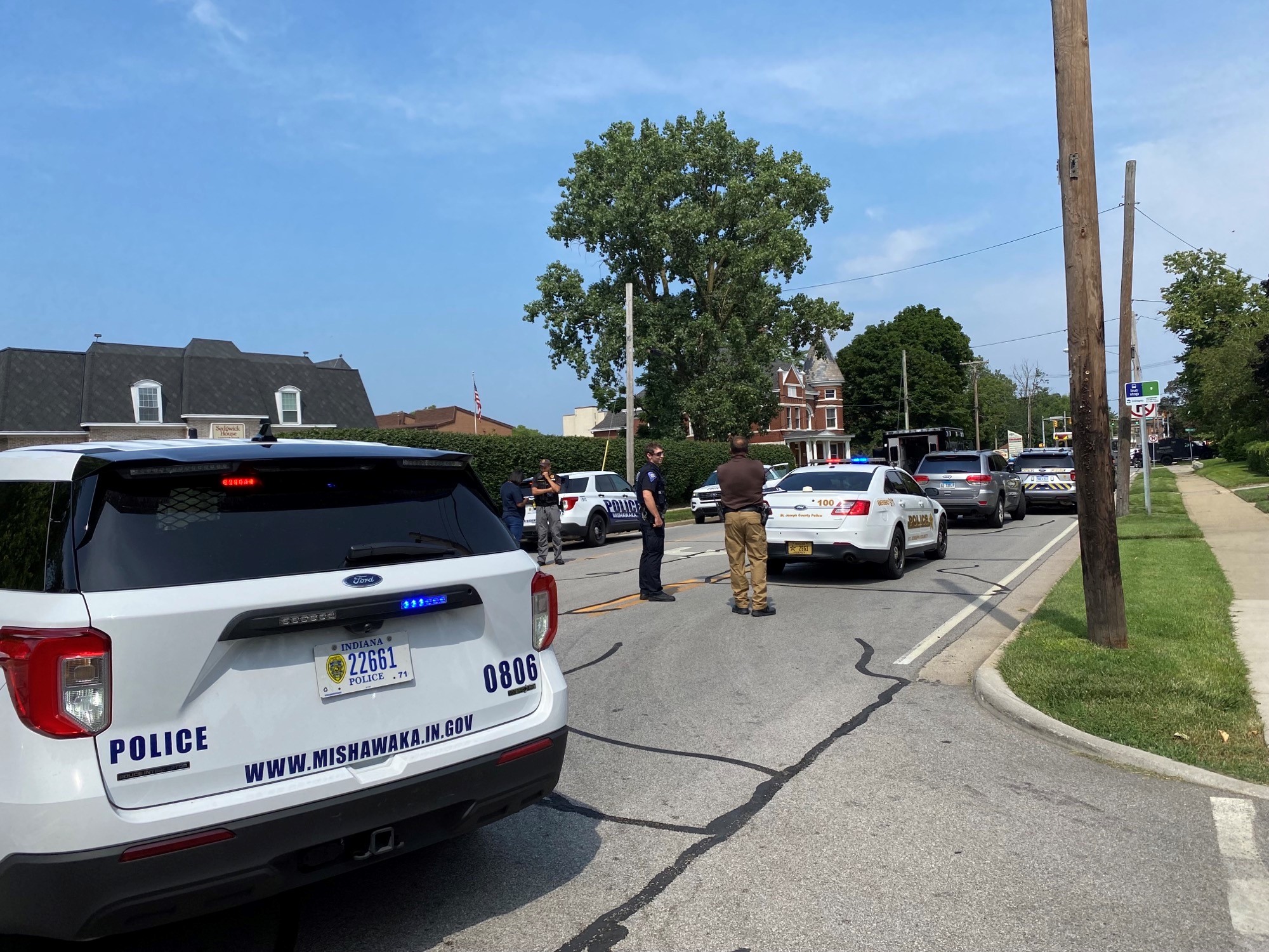 SWAT situation in Mishawaka doesn't surprise neighbors, home had