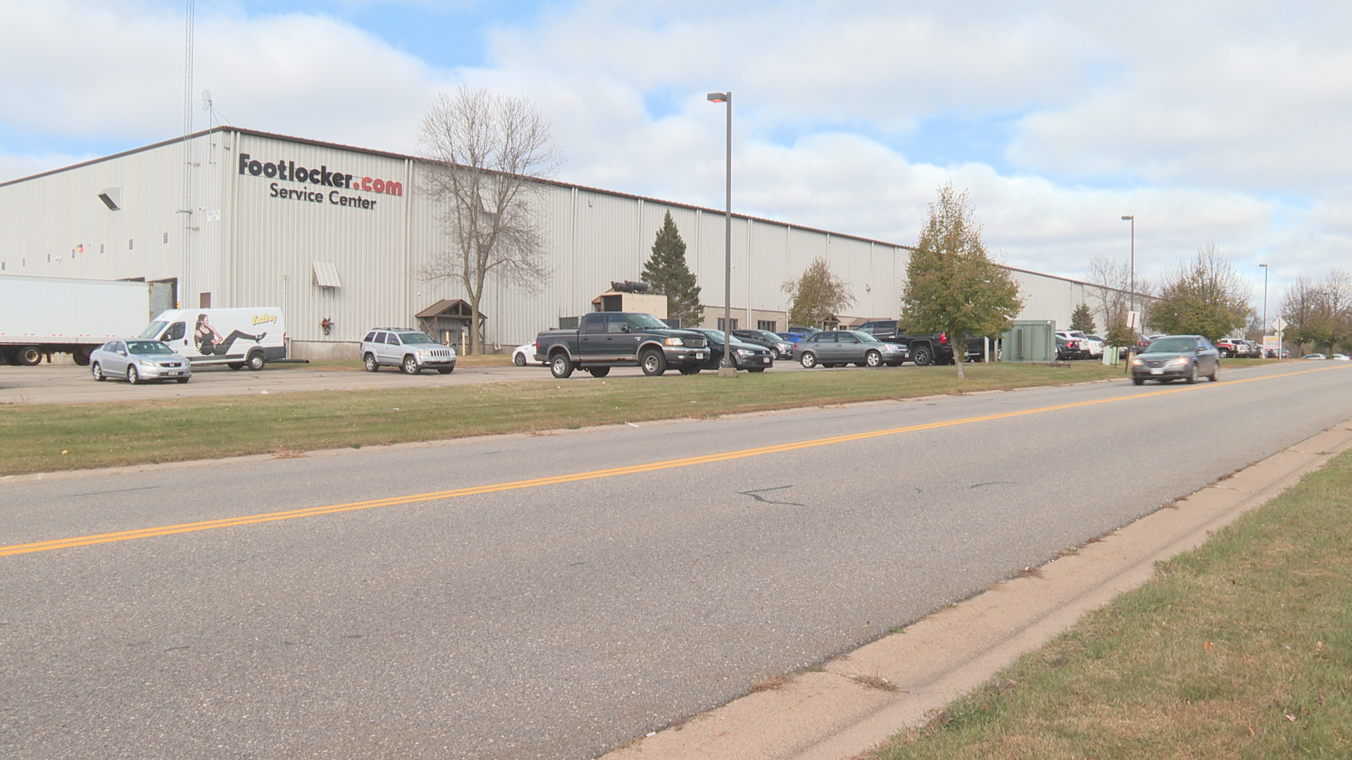 Foot Locker to layoff 210 at Wausau distribution facility, will close in  2023