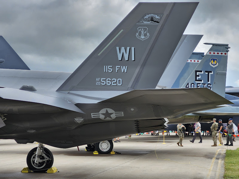 Wisconsin Air National Guard shows off new F-35A fighter at AirVenture
