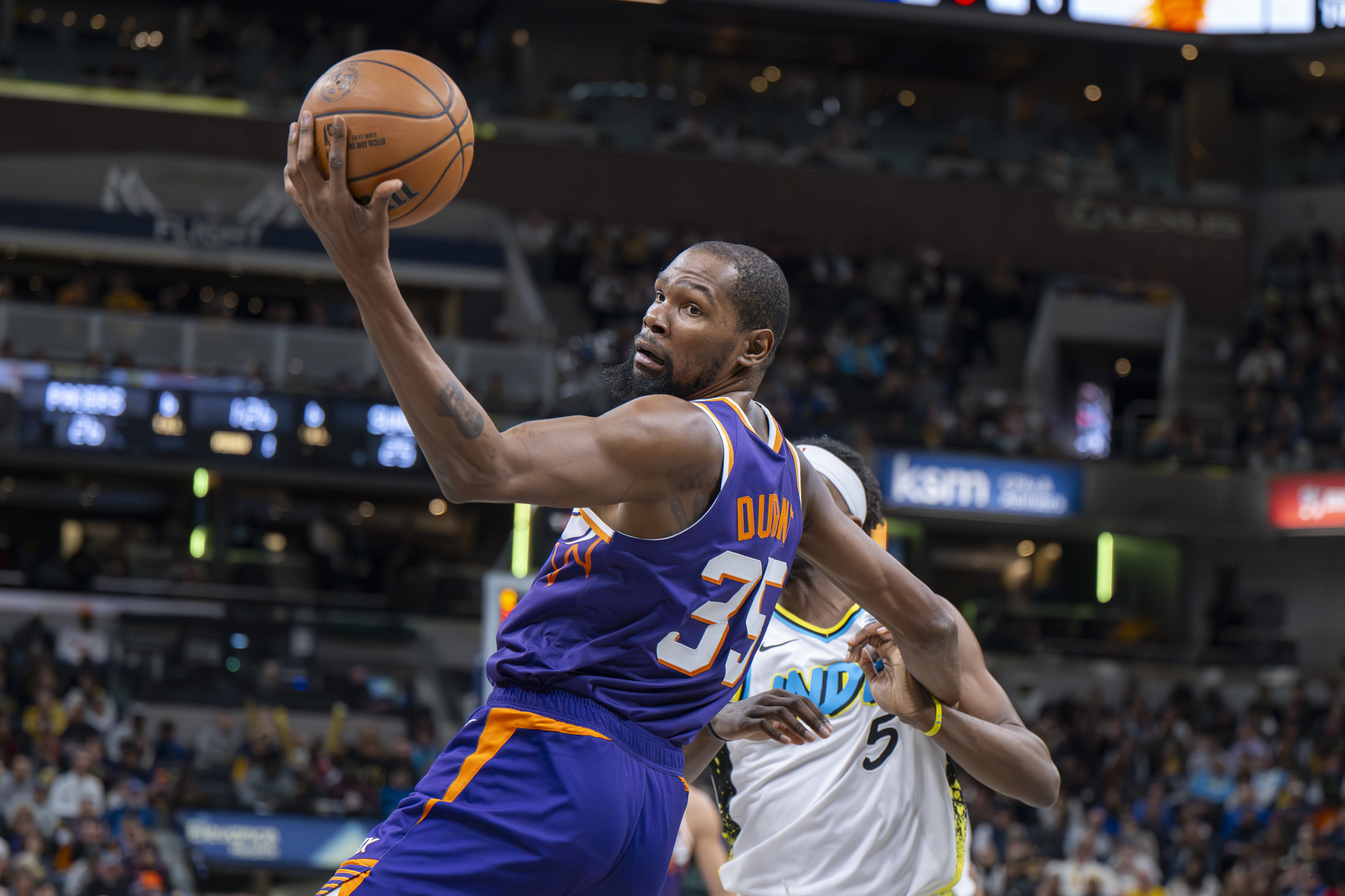 Kevin Durant scores 25 points in Suns