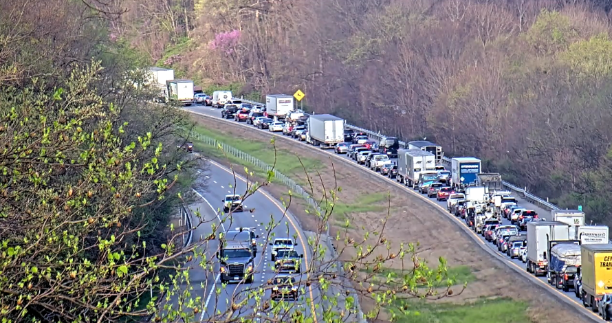 All lanes open on I-71 south near US-42 after 2 crashes