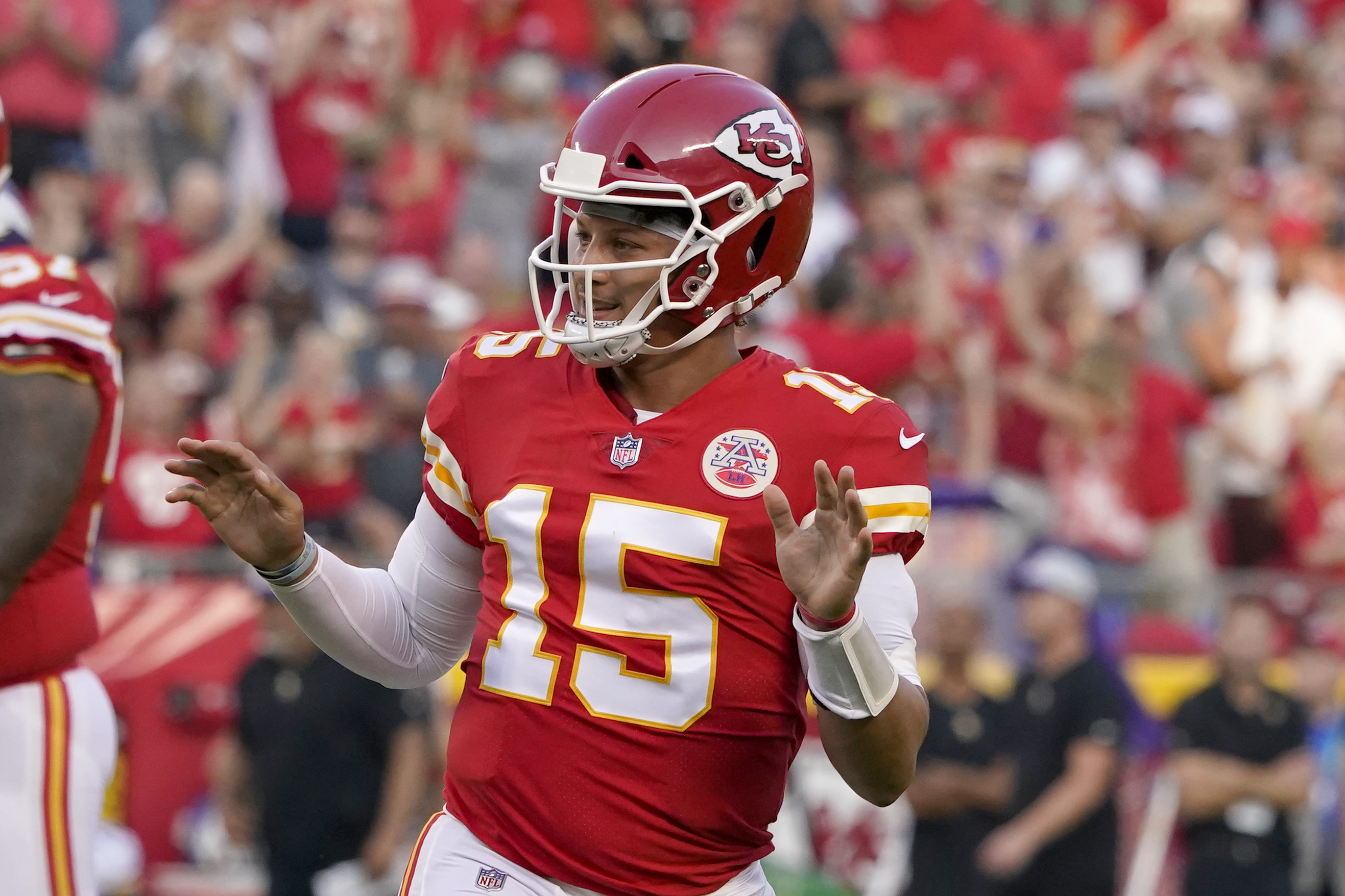 NFL playoffs: Chiefs beat Browns after Patrick Mahomes injury