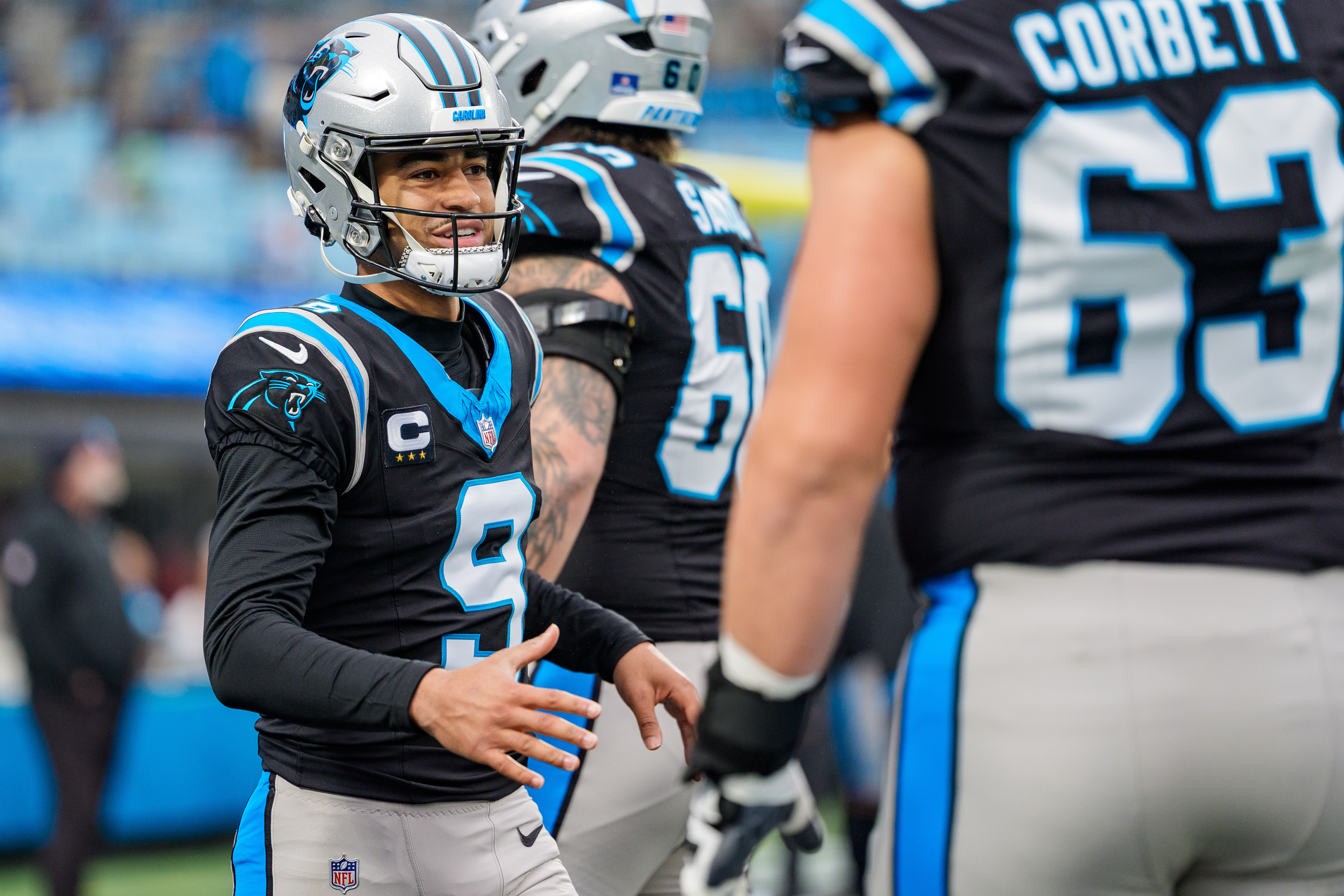 Florida woman gets iconic NC motel sign tattooed on her leg | Charlotte  Observer, image size:4811x3208