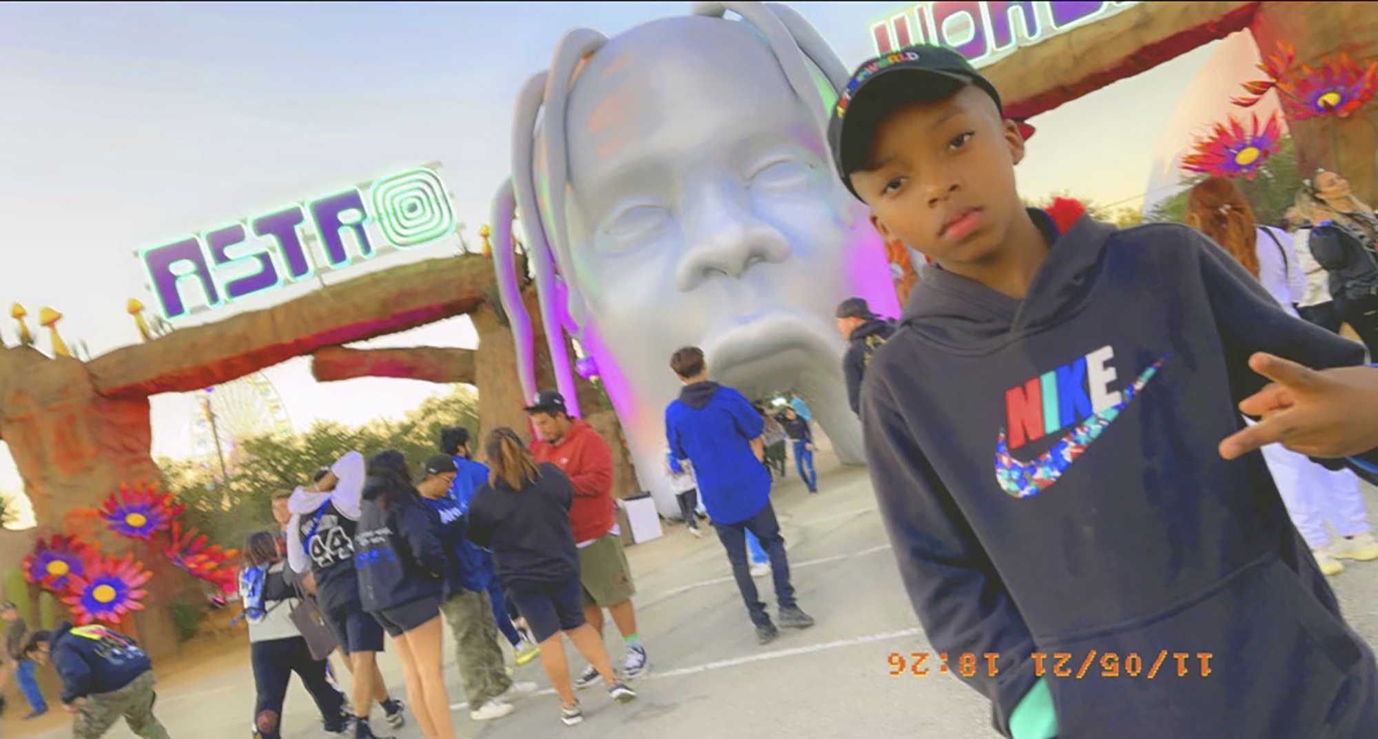 A tribute to the Astroworld concert tragedy victims