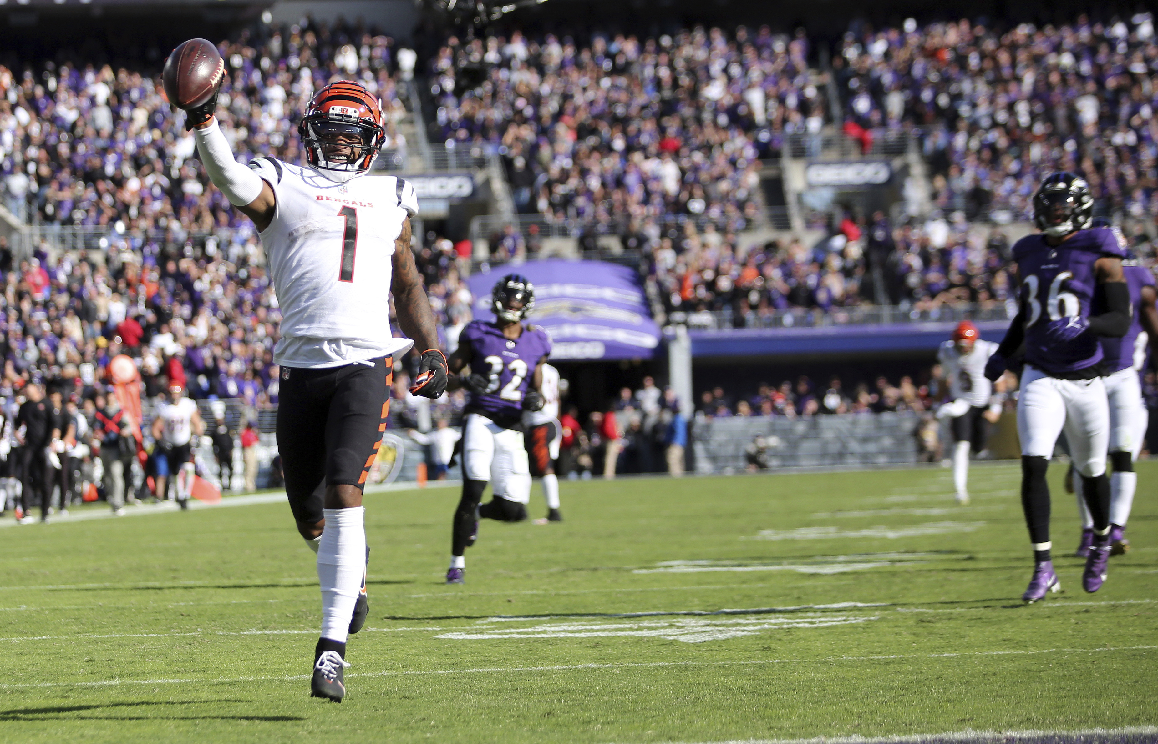 Cincinnati Bengals Ja'Marr Chase, Trey Hendrickson and Joe Mixon