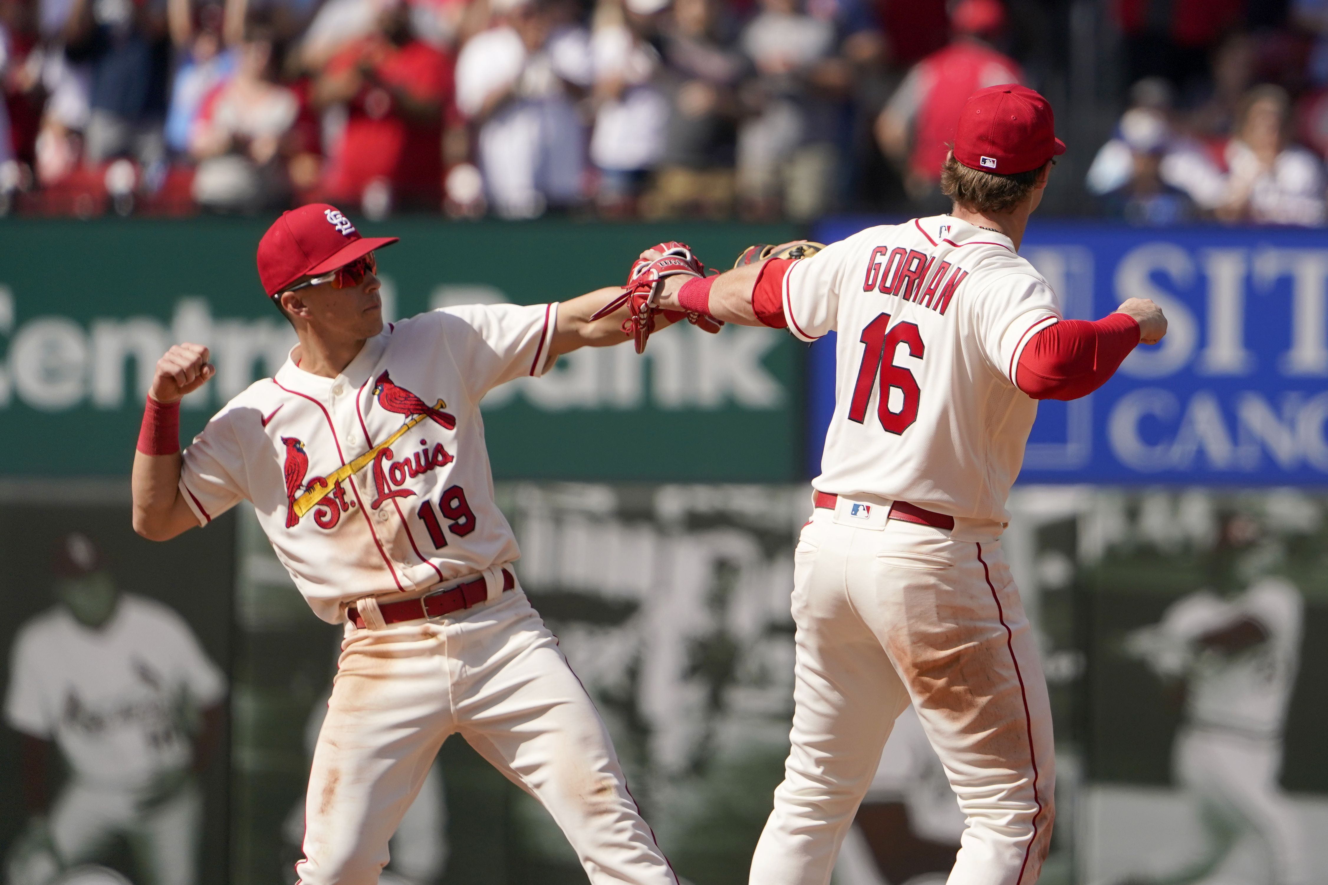 Gorman homers, drives in 4, as Cardinals rout Brewers