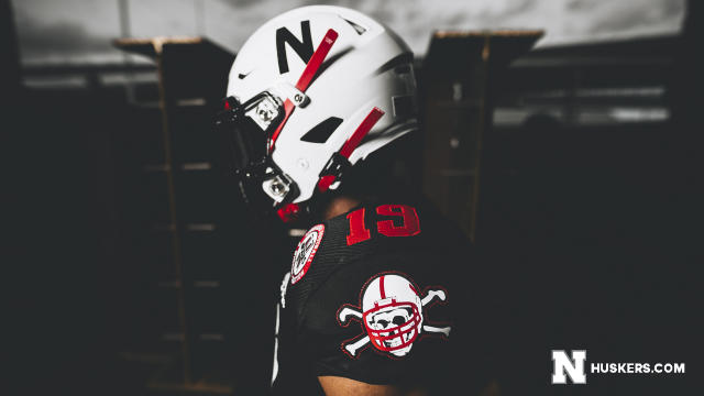 Adidas officials want black alternate unis to honor the red 'N'